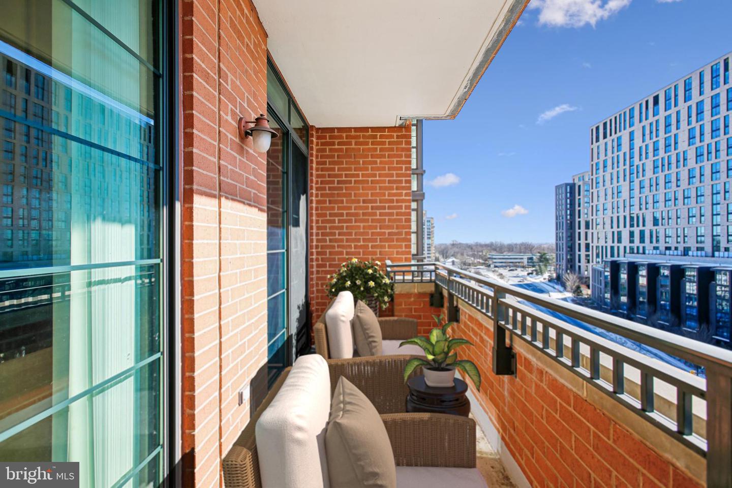 1830 FOUNTAIN DR #1006, RESTON, Virginia 20190, 2 Bedrooms Bedrooms, ,2 BathroomsBathrooms,Residential,For sale,1830 FOUNTAIN DR #1006,VAFX2290316 MLS # VAFX2290316