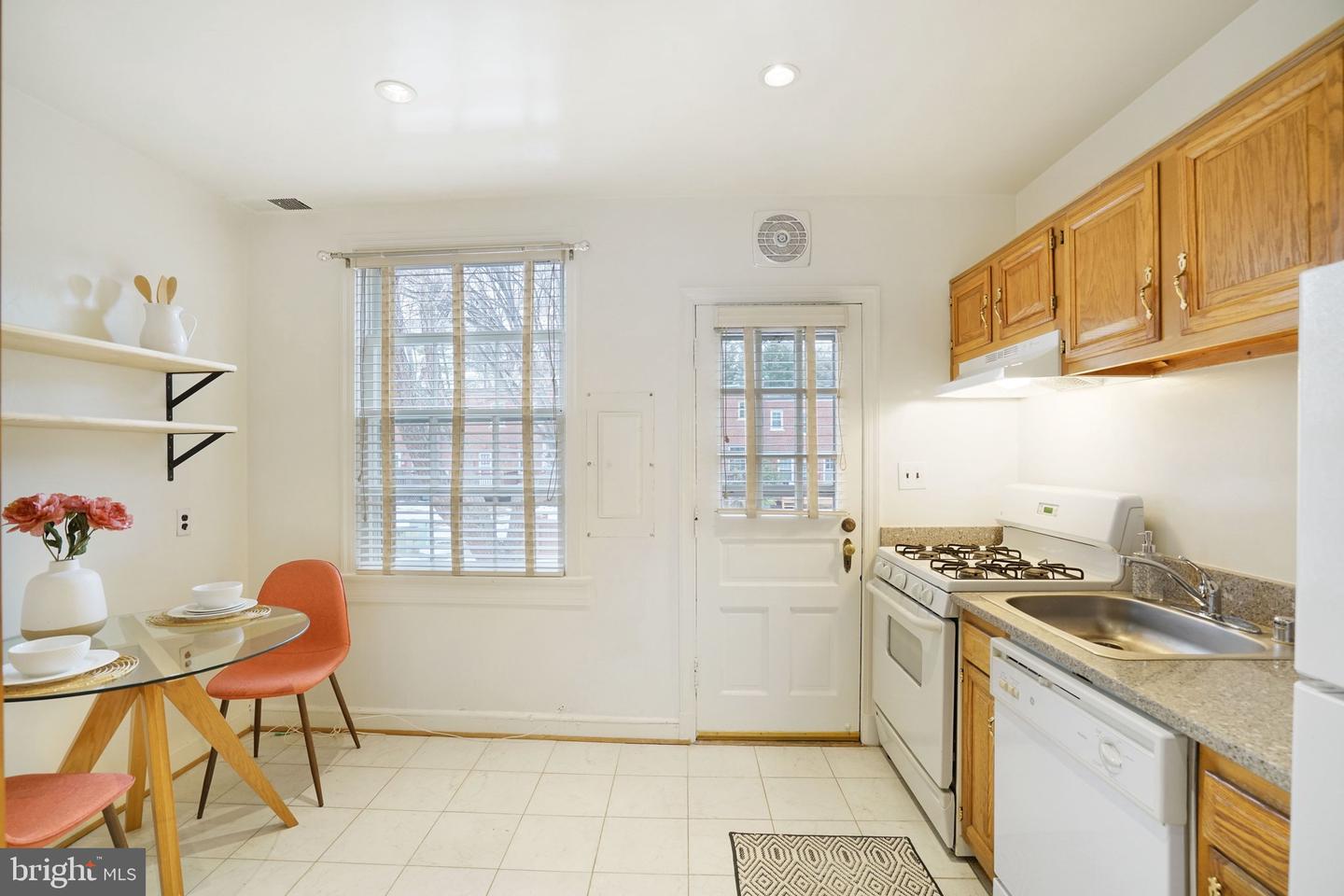 1030 S BARTON ST #280, ARLINGTON, Virginia 22204, 1 Bedroom Bedrooms, ,1 BathroomBathrooms,Residential,For sale,1030 S BARTON ST #280,VAAR2068738 MLS # VAAR2068738