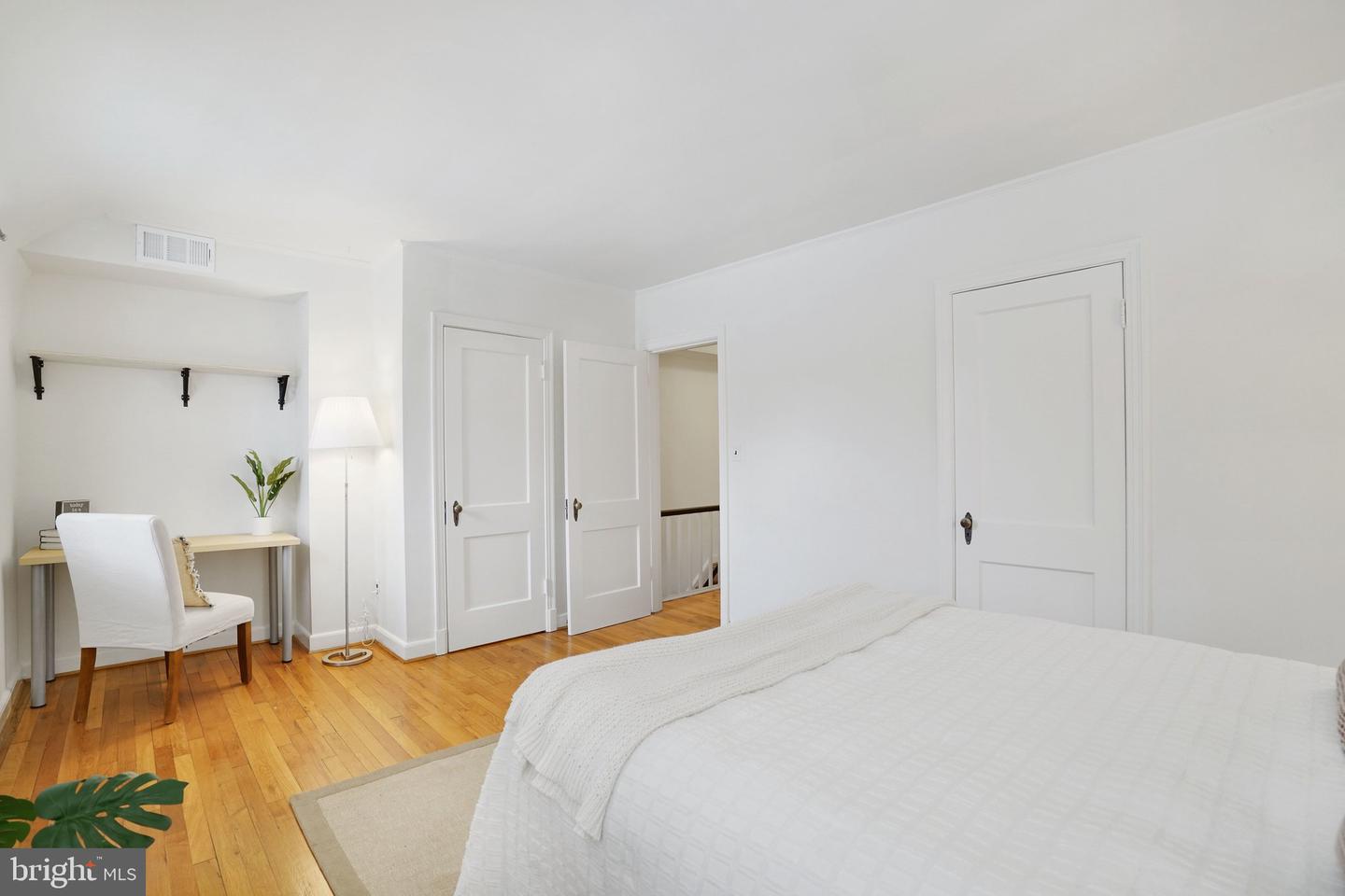 1030 S BARTON ST #280, ARLINGTON, Virginia 22204, 1 Bedroom Bedrooms, ,1 BathroomBathrooms,Residential,For sale,1030 S BARTON ST #280,VAAR2068738 MLS # VAAR2068738