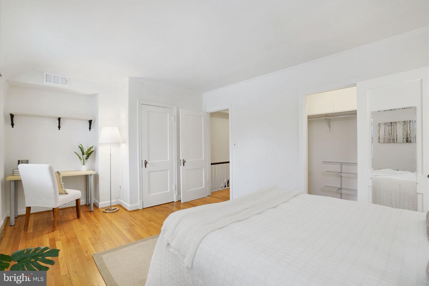 1030 S BARTON ST #280, ARLINGTON, Virginia 22204, 1 Bedroom Bedrooms, ,1 BathroomBathrooms,Residential,For sale,1030 S BARTON ST #280,VAAR2068738 MLS # VAAR2068738