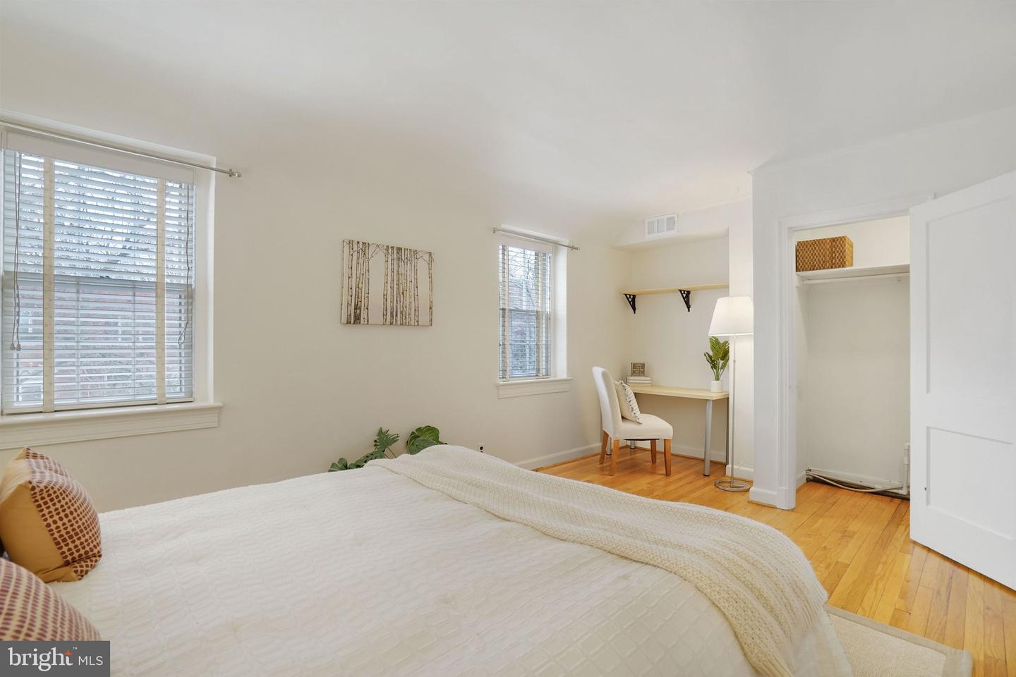 1030 S BARTON ST #280, ARLINGTON, Virginia 22204, 1 Bedroom Bedrooms, ,1 BathroomBathrooms,Residential,For sale,1030 S BARTON ST #280,VAAR2068738 MLS # VAAR2068738