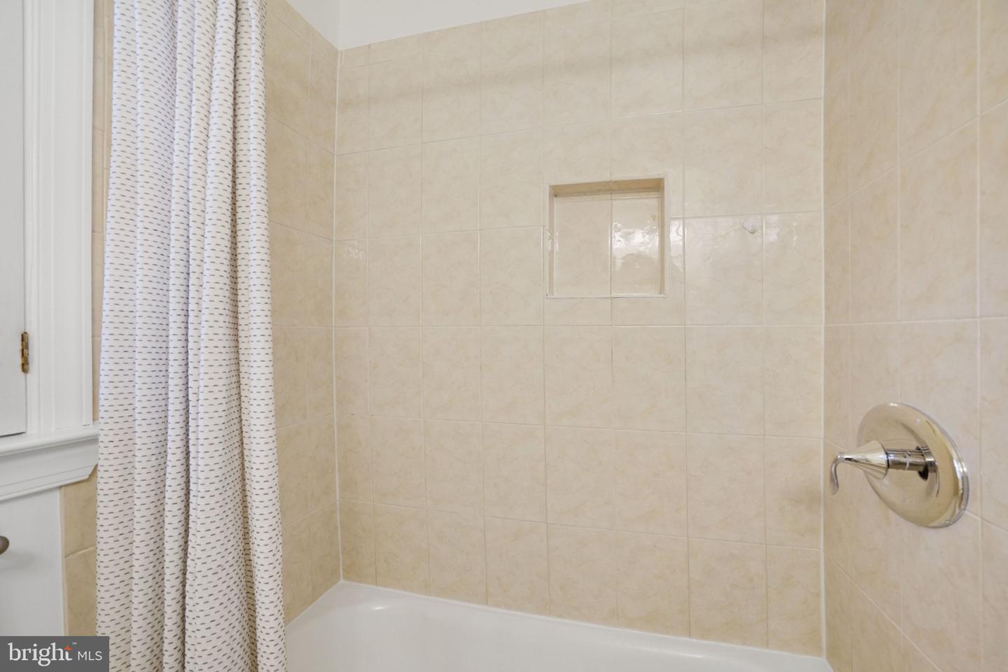1030 S BARTON ST #280, ARLINGTON, Virginia 22204, 1 Bedroom Bedrooms, ,1 BathroomBathrooms,Residential,For sale,1030 S BARTON ST #280,VAAR2068738 MLS # VAAR2068738