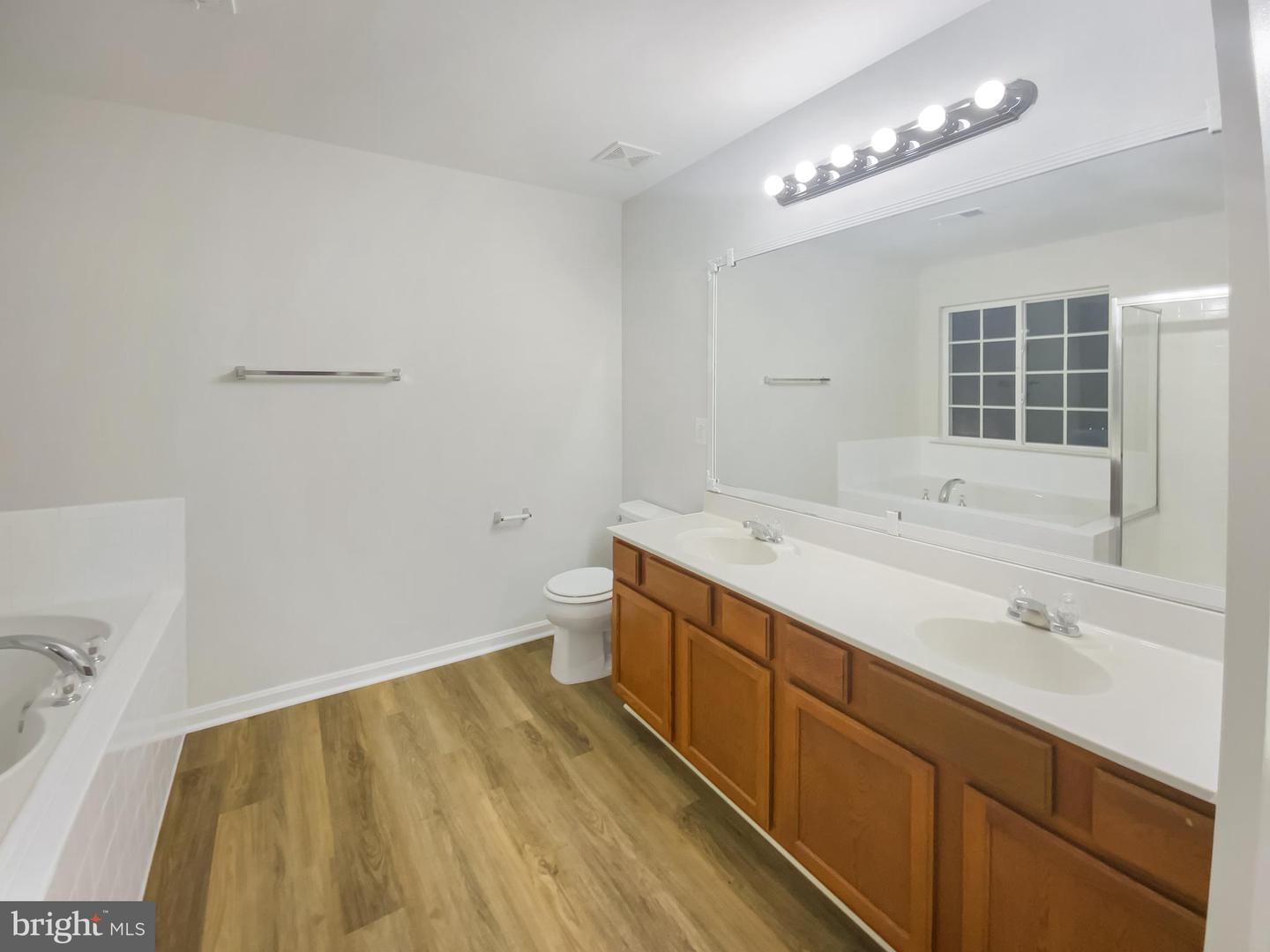 1020 BAKERSFIELD LN, FREDERICKSBURG, Virginia 22401, 4 Bedrooms Bedrooms, ,3 BathroomsBathrooms,Residential,For sale,1020 BAKERSFIELD LN,VAFB2009648 MLS # VAFB2009648