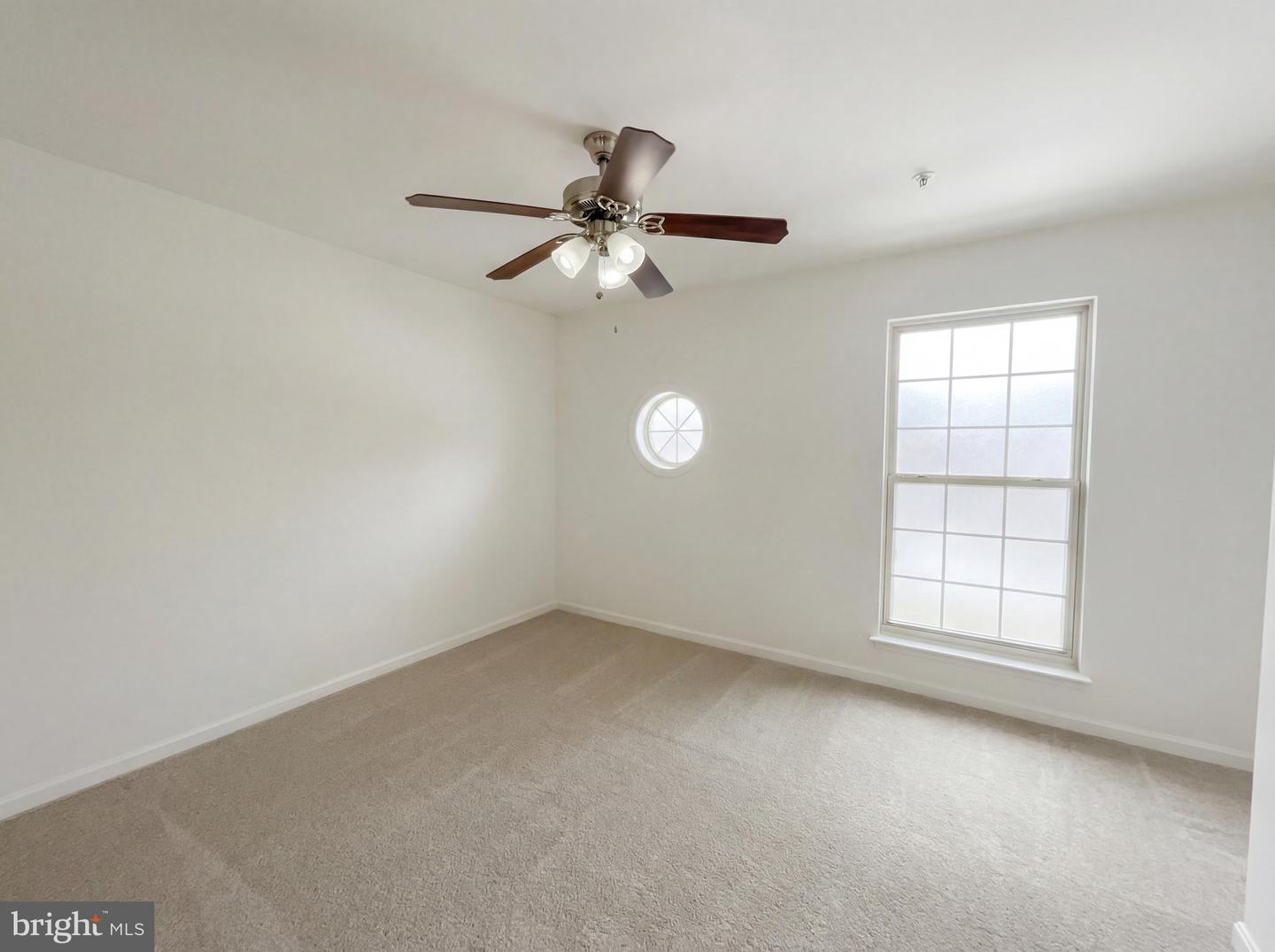 12632 FAIR CREST CT #135, FAIRFAX, Virginia 22033, 2 Bedrooms Bedrooms, ,2 BathroomsBathrooms,Residential,For sale,12632 FAIR CREST CT #135,VAFX2290372 MLS # VAFX2290372