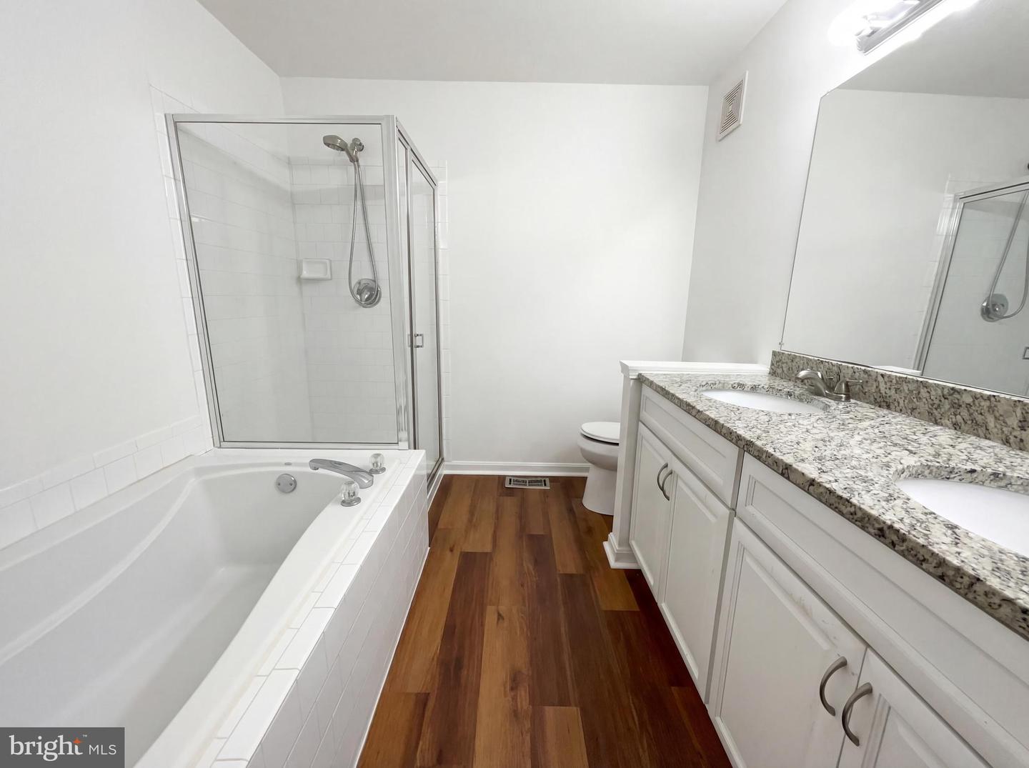 12632 FAIR CREST CT #135, FAIRFAX, Virginia 22033, 2 Bedrooms Bedrooms, ,2 BathroomsBathrooms,Residential,For sale,12632 FAIR CREST CT #135,VAFX2290372 MLS # VAFX2290372