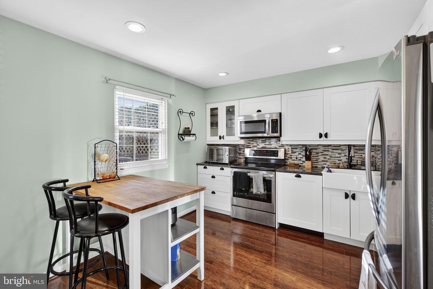 5429 QUEST CT, WOODBRIDGE, Virginia 22193, 3 Bedrooms Bedrooms, ,2 BathroomsBathrooms,Residential,For sale,5429 QUEST CT,VAPW2112292 MLS # VAPW2112292