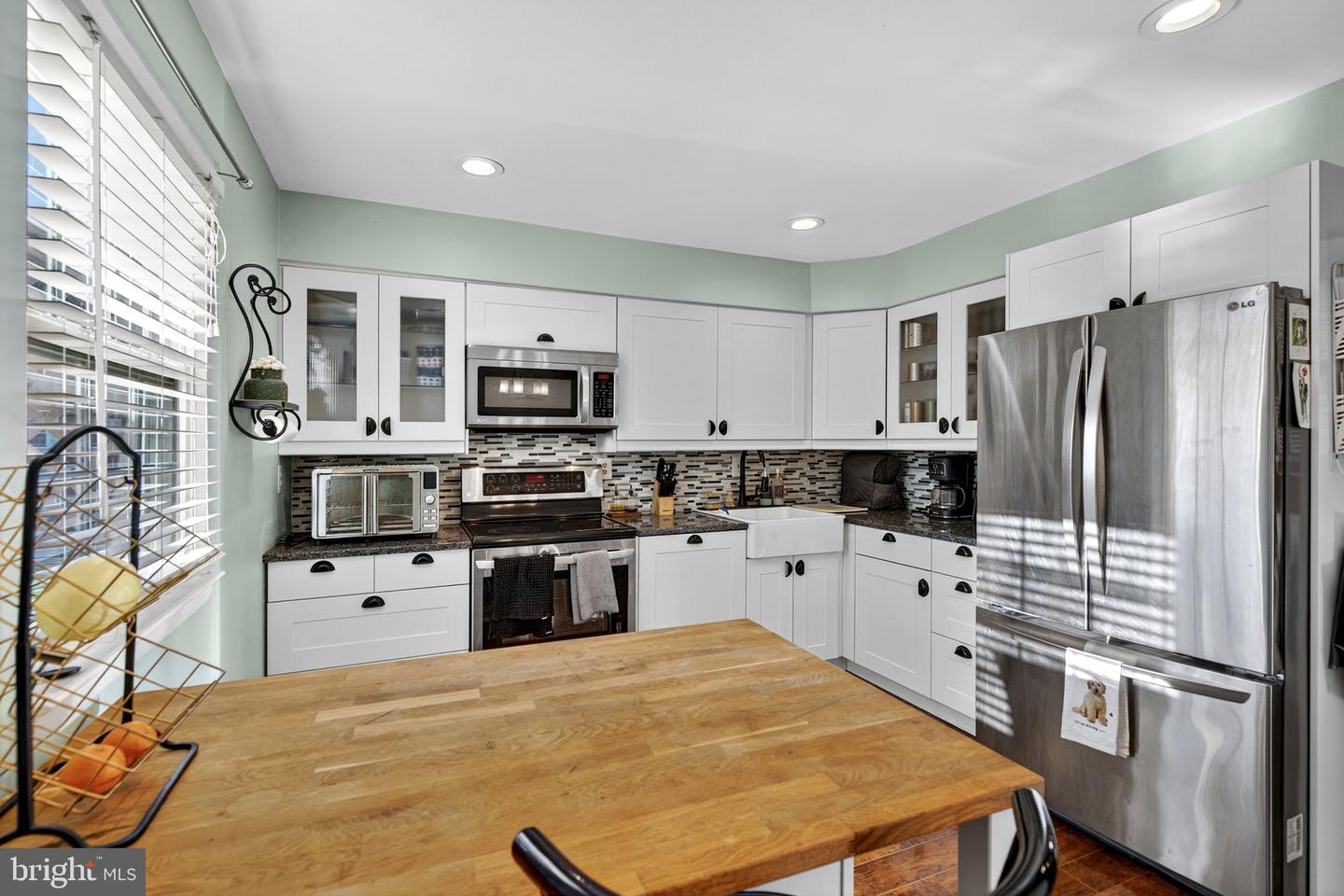 5429 QUEST CT, WOODBRIDGE, Virginia 22193, 3 Bedrooms Bedrooms, ,2 BathroomsBathrooms,Residential,For sale,5429 QUEST CT,VAPW2112292 MLS # VAPW2112292