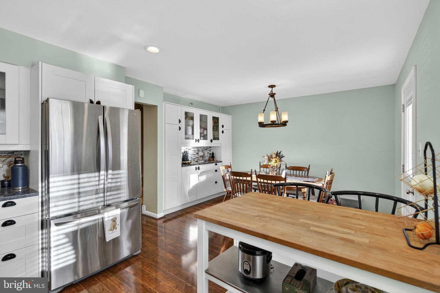 5429 QUEST CT, WOODBRIDGE, Virginia 22193, 3 Bedrooms Bedrooms, ,2 BathroomsBathrooms,Residential,For sale,5429 QUEST CT,VAPW2112292 MLS # VAPW2112292