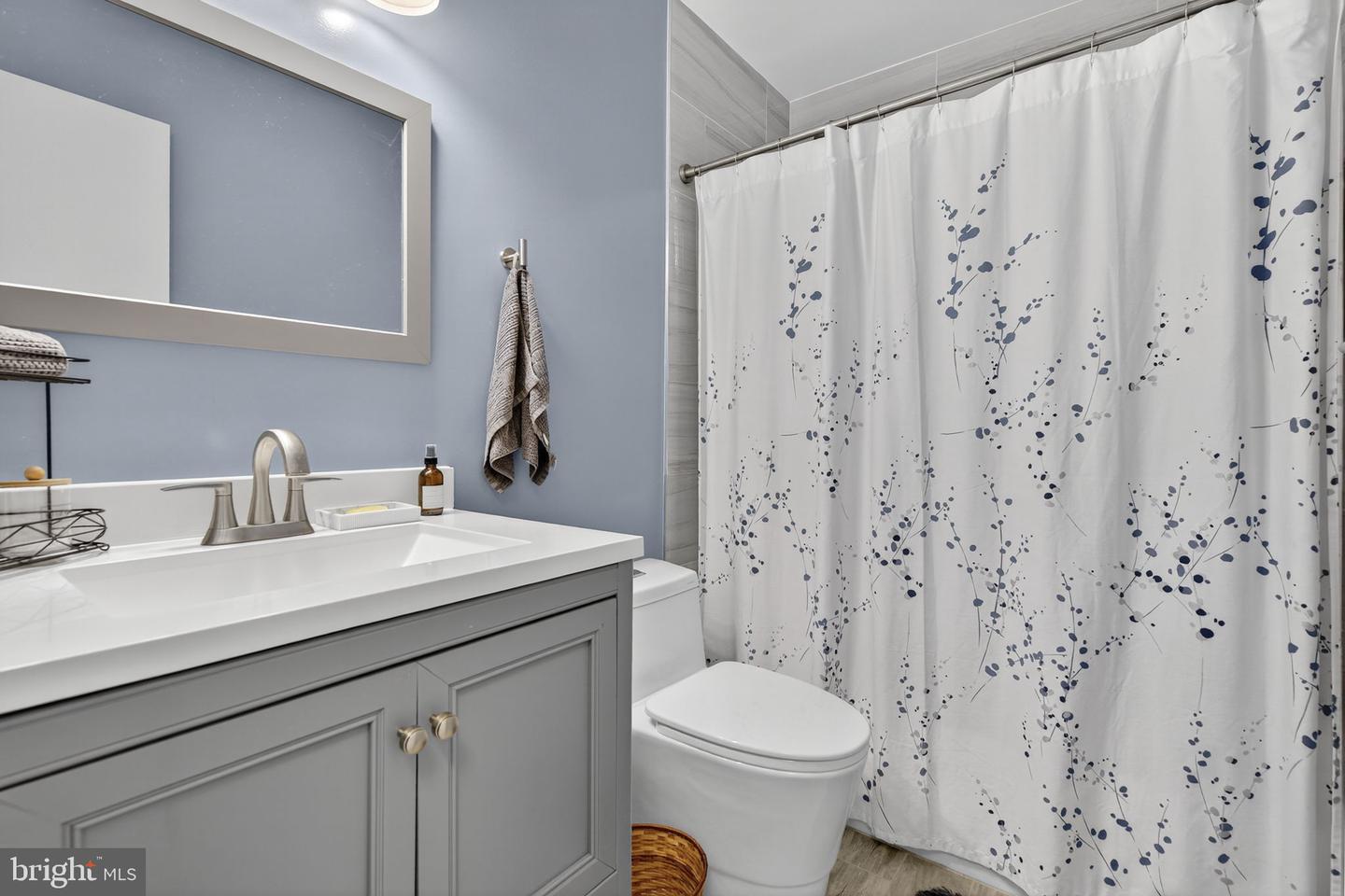 5429 QUEST CT, WOODBRIDGE, Virginia 22193, 3 Bedrooms Bedrooms, ,2 BathroomsBathrooms,Residential,For sale,5429 QUEST CT,VAPW2112292 MLS # VAPW2112292