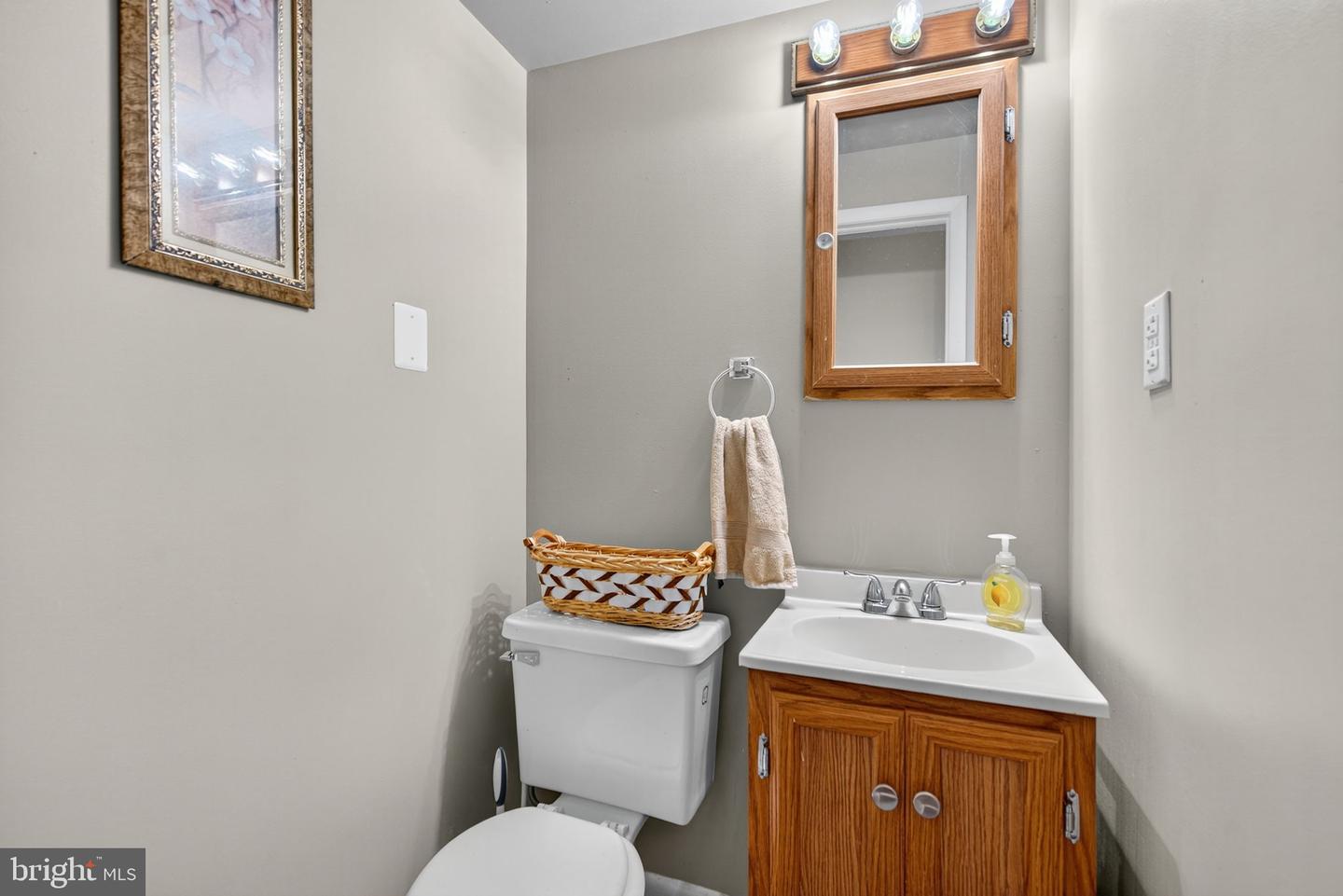 5429 QUEST CT, WOODBRIDGE, Virginia 22193, 3 Bedrooms Bedrooms, ,2 BathroomsBathrooms,Residential,For sale,5429 QUEST CT,VAPW2112292 MLS # VAPW2112292