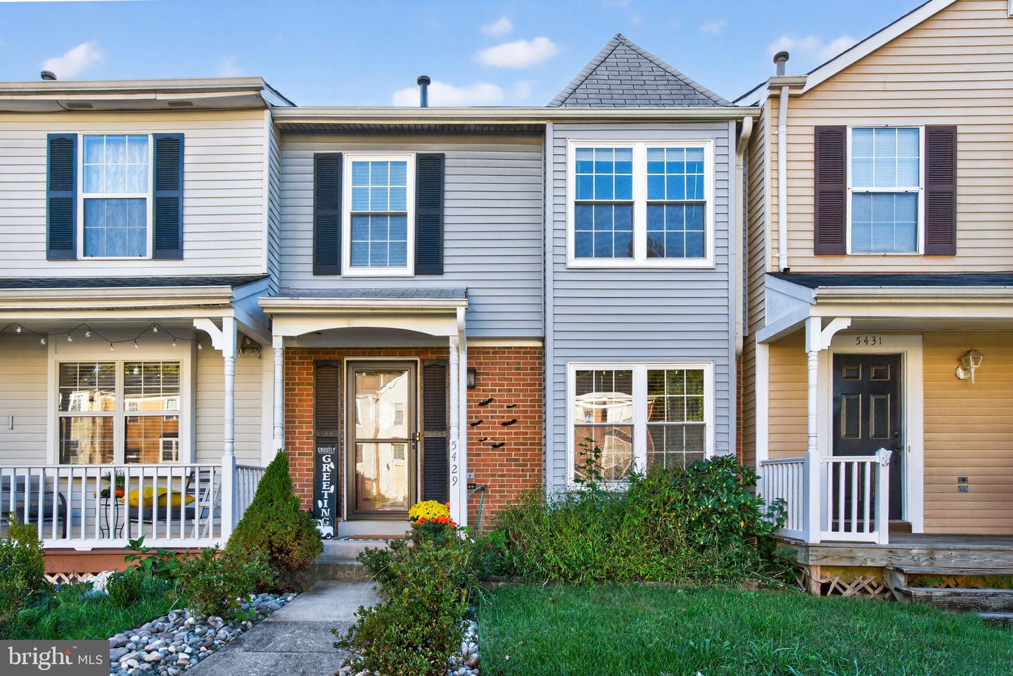 5429 QUEST CT, WOODBRIDGE, Virginia 22193, 3 Bedrooms Bedrooms, ,2 BathroomsBathrooms,Residential,For sale,5429 QUEST CT,VAPW2112292 MLS # VAPW2112292
