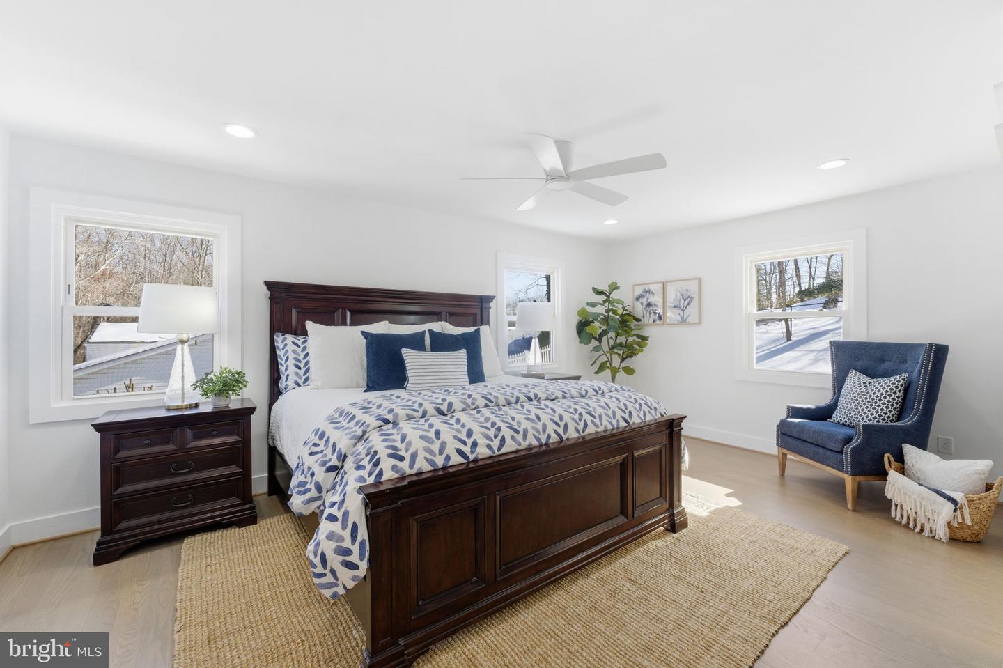 8615 KERRY LN, SPRINGFIELD, Virginia 22152, 4 Bedrooms Bedrooms, ,3 BathroomsBathrooms,Residential,For sale,8615 KERRY LN,VAFX2290438 MLS # VAFX2290438