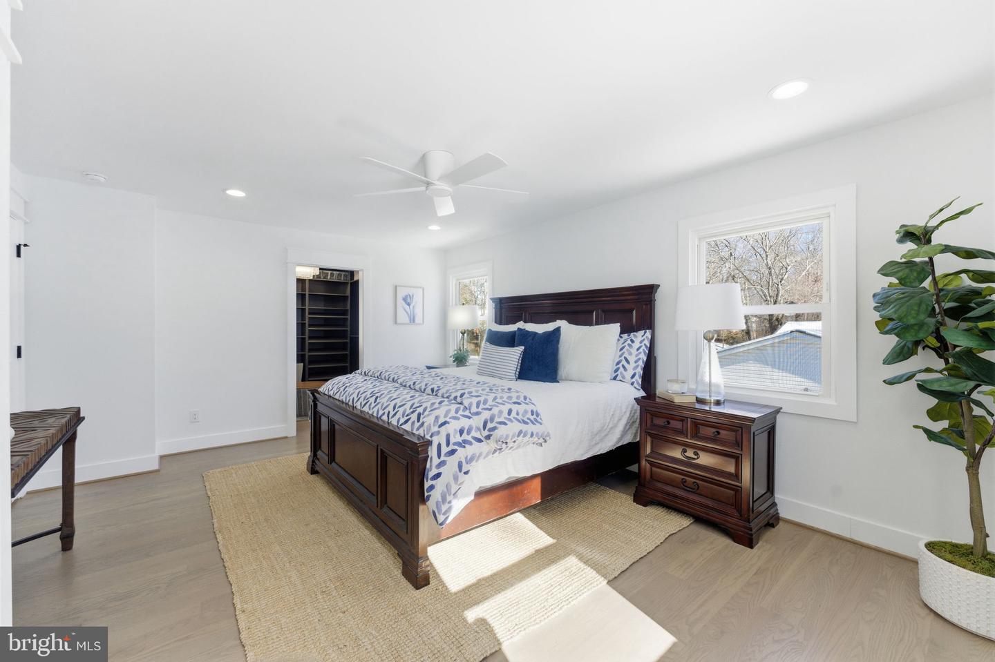 8615 KERRY LN, SPRINGFIELD, Virginia 22152, 4 Bedrooms Bedrooms, ,3 BathroomsBathrooms,Residential,For sale,8615 KERRY LN,VAFX2290438 MLS # VAFX2290438