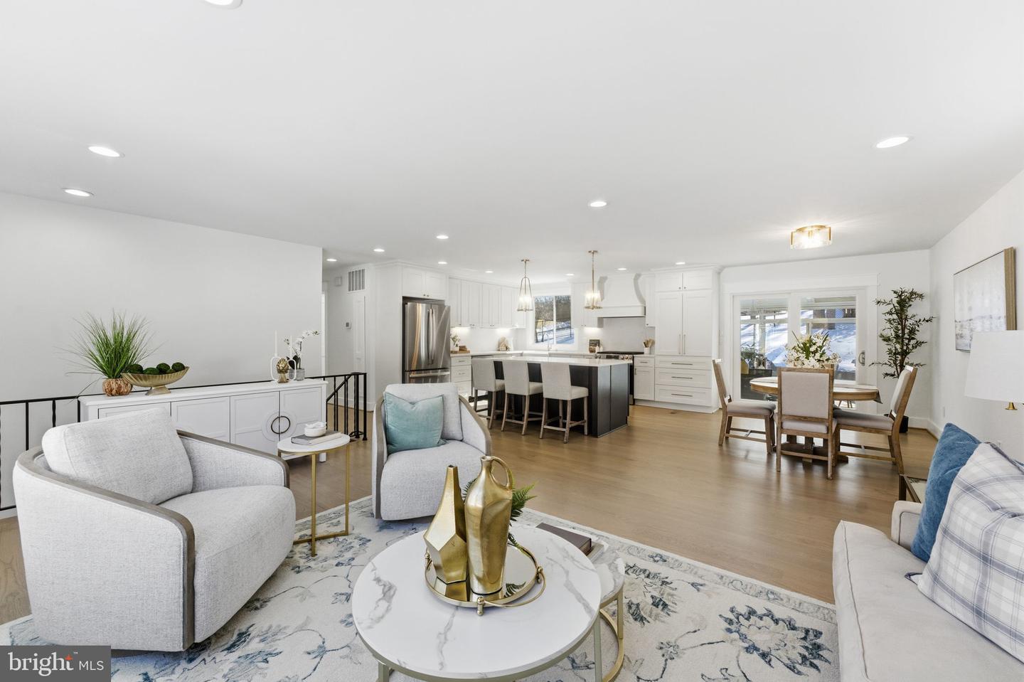 8615 KERRY LN, SPRINGFIELD, Virginia 22152, 4 Bedrooms Bedrooms, ,3 BathroomsBathrooms,Residential,For sale,8615 KERRY LN,VAFX2290438 MLS # VAFX2290438