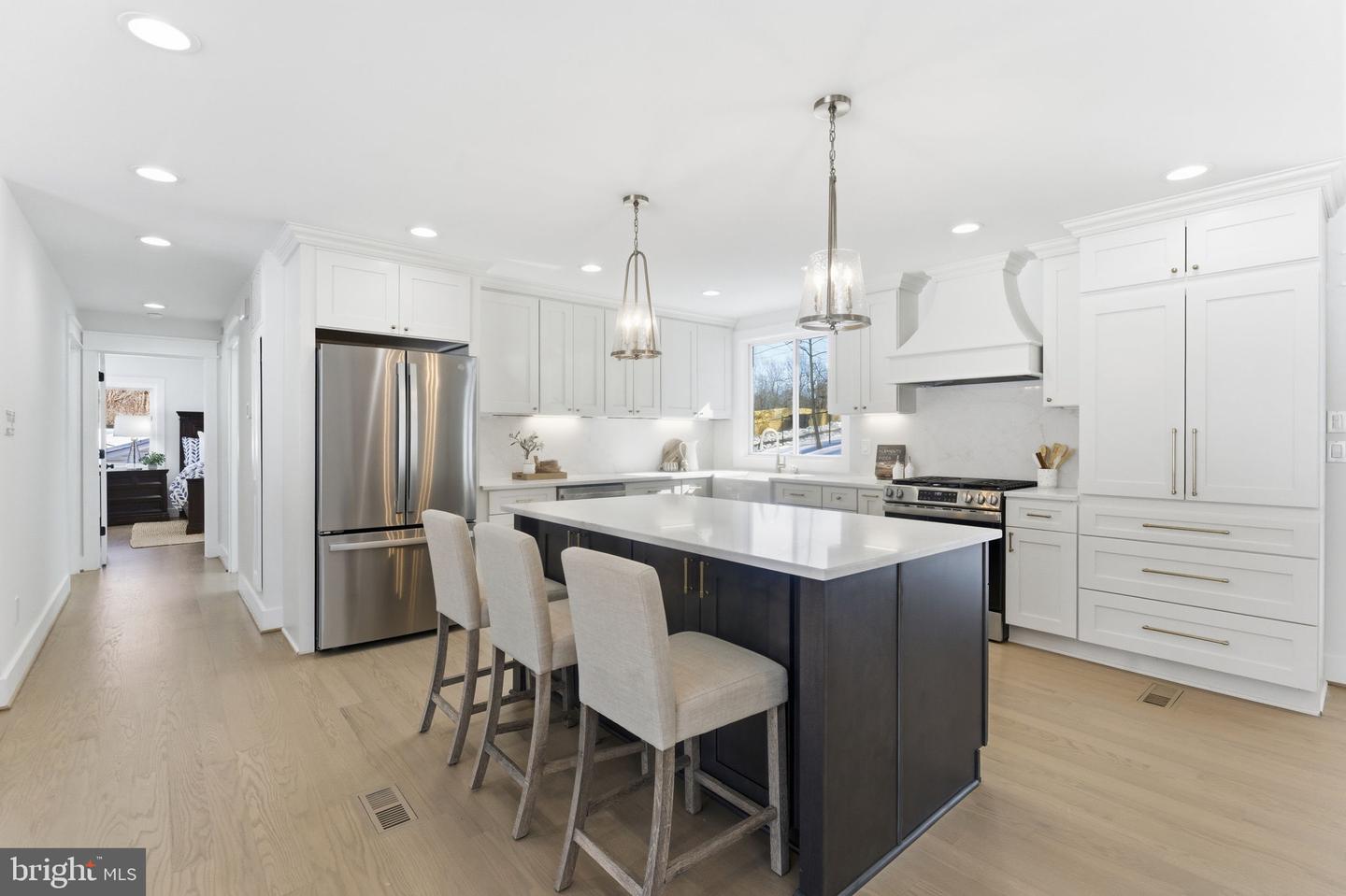 8615 KERRY LN, SPRINGFIELD, Virginia 22152, 4 Bedrooms Bedrooms, ,3 BathroomsBathrooms,Residential,For sale,8615 KERRY LN,VAFX2290438 MLS # VAFX2290438