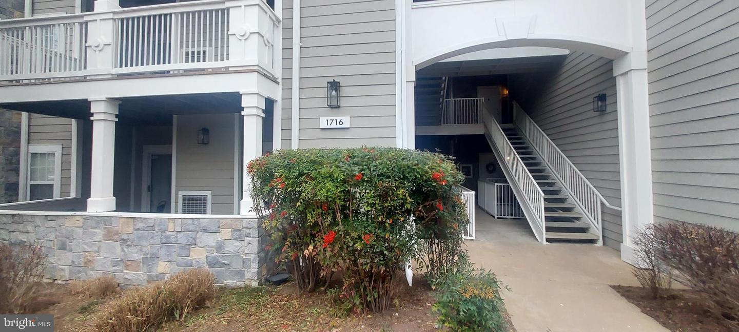 1716 LAKE SHORE CREST DR #22, RESTON, Virginia 20190, 2 Bedrooms Bedrooms, ,1 BathroomBathrooms,Residential,For sale,1716 LAKE SHORE CREST DR #22,VAFX2290514 MLS # VAFX2290514 1716 LAKE SHORE CREST DR #22, RESTON, Virginia 20190, 2 Bedrooms Bedrooms, ,1 BathroomBathrooms,Residential,For sale,1716 LAKE SHORE CREST DR #22,VAFX2290514 MLS # VAFX2290514