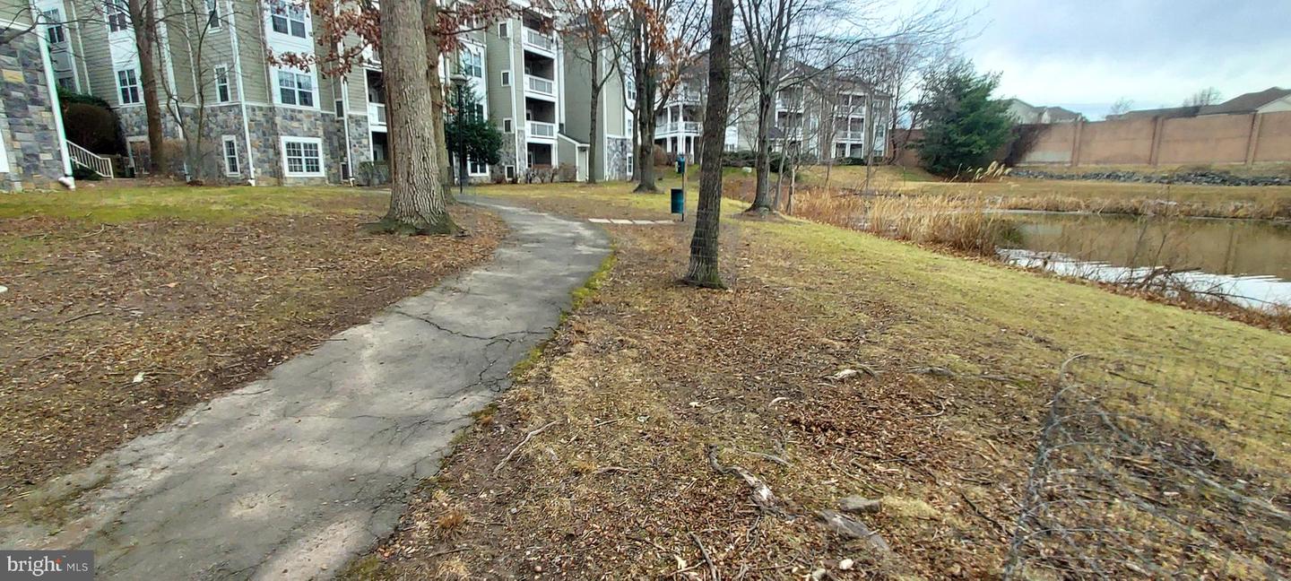 1716 LAKE SHORE CREST DR #22, RESTON, Virginia 20190, 2 Bedrooms Bedrooms, ,1 BathroomBathrooms,Residential,For sale,1716 LAKE SHORE CREST DR #22,VAFX2290514 MLS # VAFX2290514 1716 LAKE SHORE CREST DR #22, RESTON, Virginia 20190, 2 Bedrooms Bedrooms, ,1 BathroomBathrooms,Residential,For sale,1716 LAKE SHORE CREST DR #22,VAFX2290514 MLS # VAFX2290514