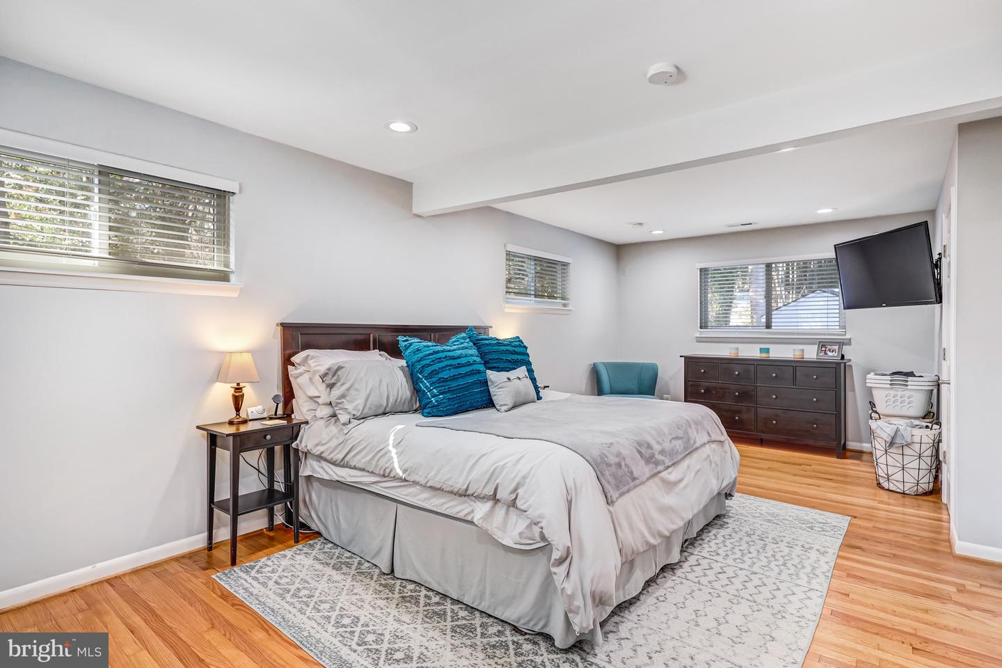 7213 CALAMO ST, SPRINGFIELD, Virginia 22150, 4 Bedrooms Bedrooms, ,3 BathroomsBathrooms,Residential,For sale,7213 CALAMO ST,VAFX2290474 MLS # VAFX2290474 7213 CALAMO ST, SPRINGFIELD, Virginia 22150, 4 Bedrooms Bedrooms, ,3 BathroomsBathrooms,Residential,For sale,7213 CALAMO ST,VAFX2290474 MLS # VAFX2290474