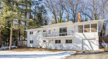 7213 CALAMO ST, SPRINGFIELD, Virginia 22150, 4 Bedrooms Bedrooms, ,3 BathroomsBathrooms,Residential,For sale,7213 CALAMO ST,VAFX2290474 MLS # VAFX2290474