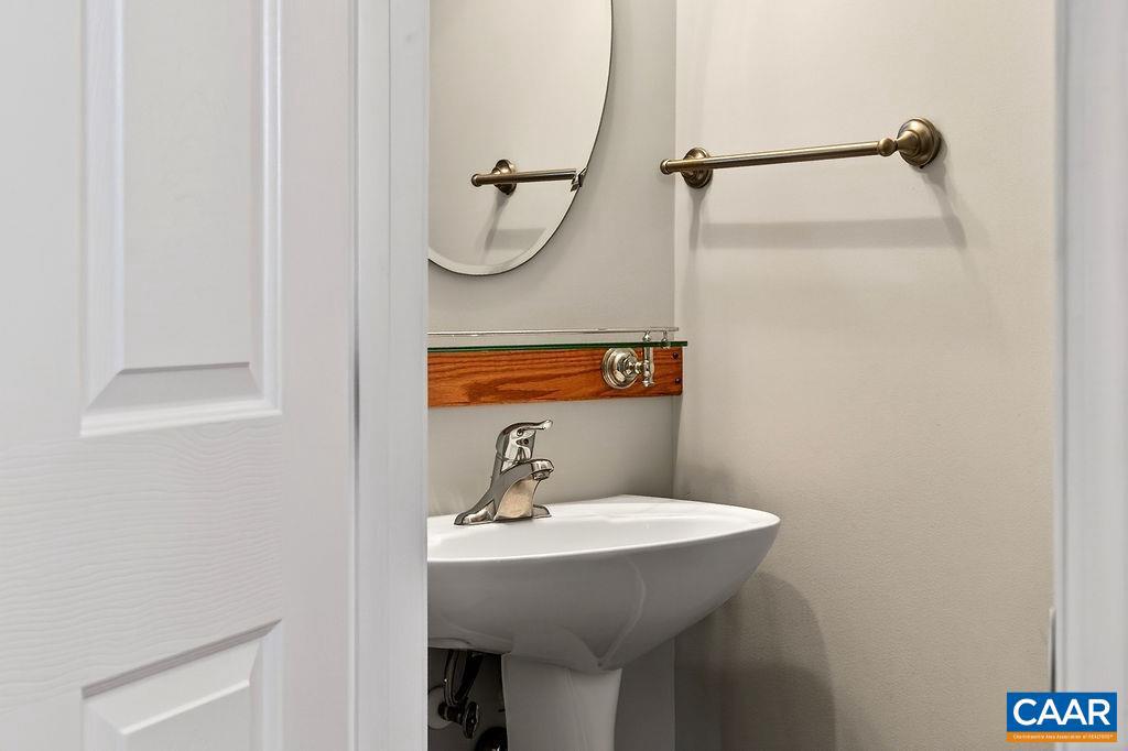 120 APPLE BLOSSOM CT, NELLYSFORD, Virginia 22958, 3 Bedrooms Bedrooms, ,2 BathroomsBathrooms,Residential,For sale,120 APPLE BLOSSOM CT,673219 MLS # 673219