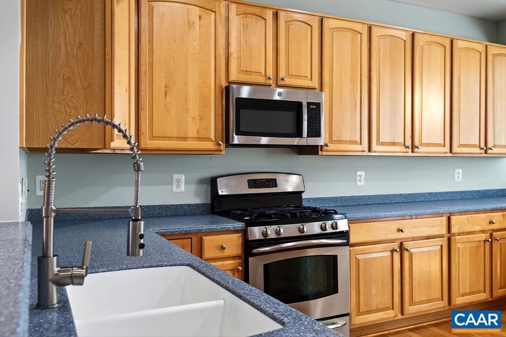 120 APPLE BLOSSOM CT, NELLYSFORD, Virginia 22958, 3 Bedrooms Bedrooms, ,2 BathroomsBathrooms,Residential,For sale,120 APPLE BLOSSOM CT,673219 MLS # 673219