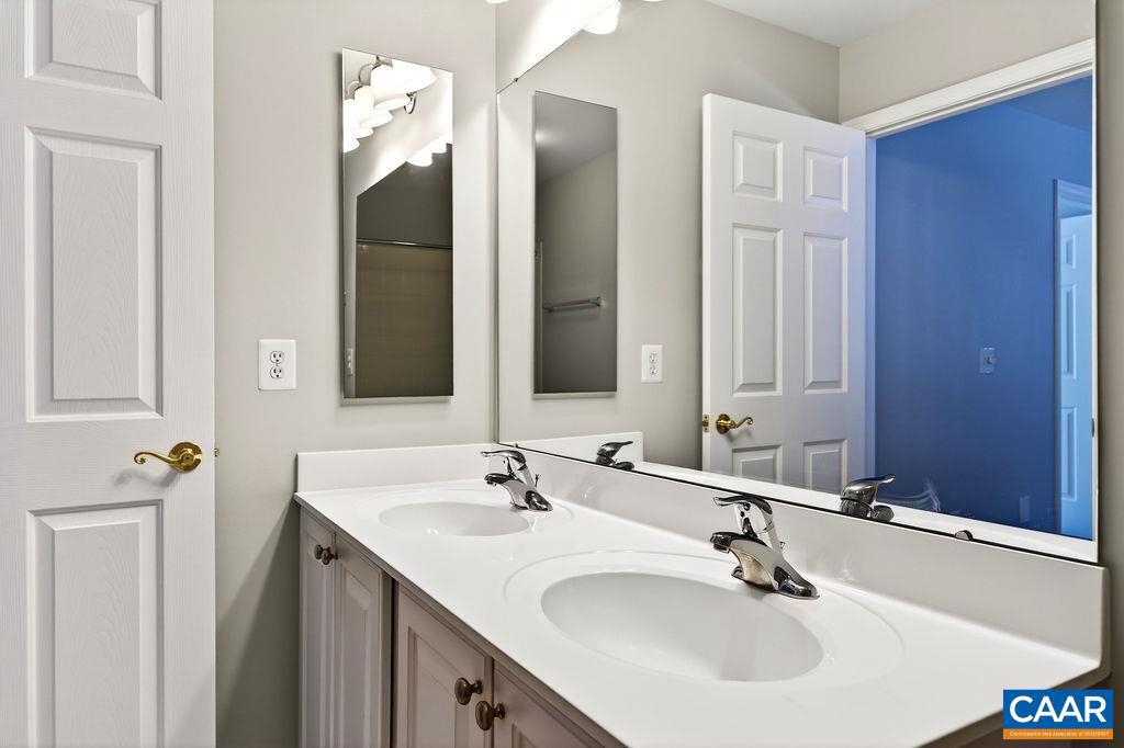 120 APPLE BLOSSOM CT, NELLYSFORD, Virginia 22958, 3 Bedrooms Bedrooms, ,2 BathroomsBathrooms,Residential,For sale,120 APPLE BLOSSOM CT,673219 MLS # 673219