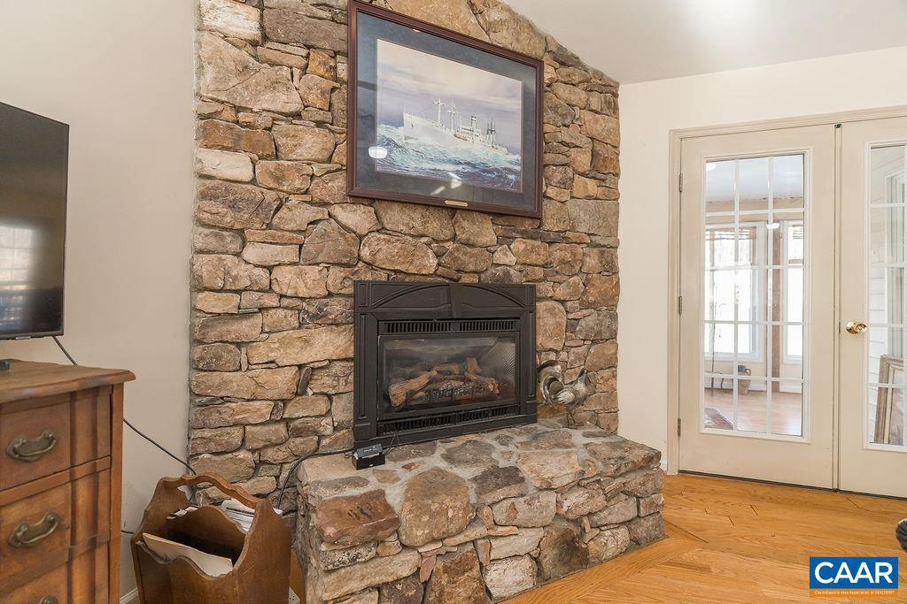 9165 TOTIER CREEK RD, SCOTTSVILLE, Virginia 24590, 3 Bedrooms Bedrooms, ,2 BathroomsBathrooms,Residential,For sale,9165 TOTIER CREEK RD,673220 MLS # 673220