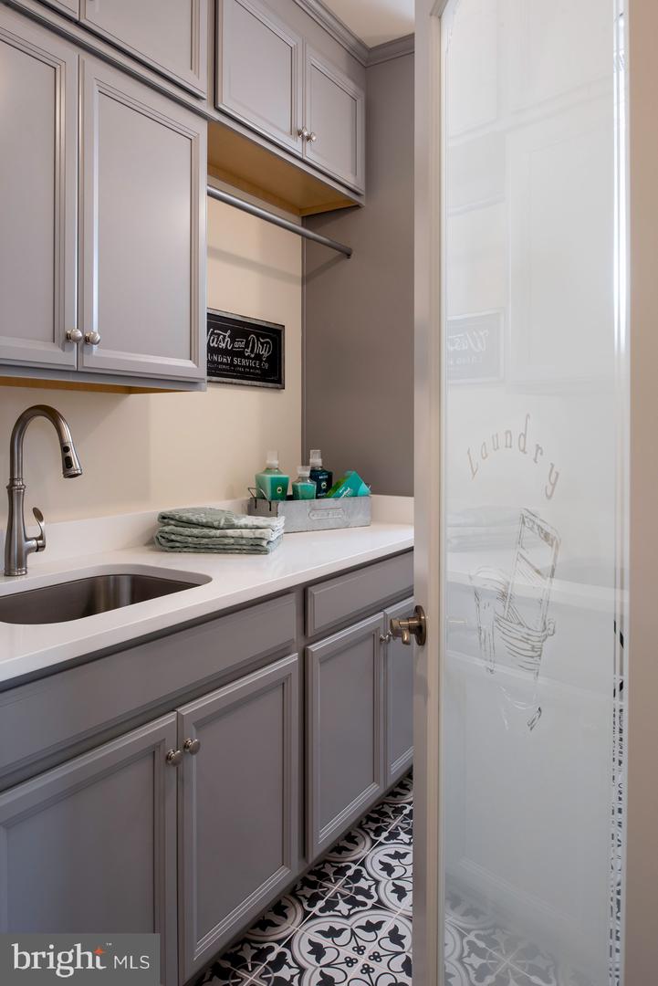 HUNTWICK PL #LOT 1, HAMILTON, Virginia 20158, 4 Bedrooms Bedrooms, ,3 BathroomsBathrooms,Residential,For sale,HUNTWICK PL #LOT 1,VALO2115732 MLS # VALO2115732