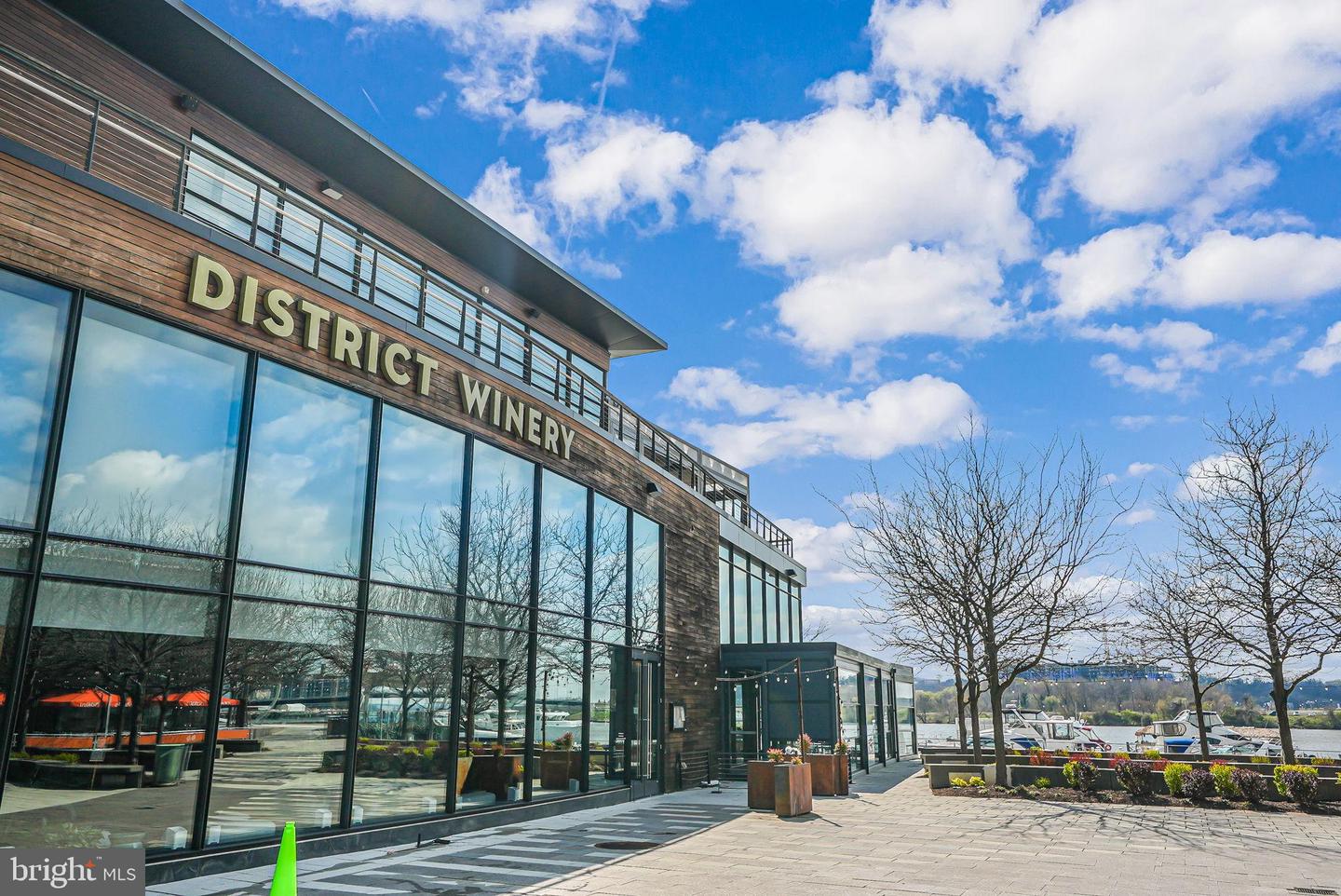 1211 VAN ST SE #1003, WASHINGTON, District Of Columbia 20003, 1 Bedroom Bedrooms, 5 Rooms Rooms,1 BathroomBathrooms,Residential,For sale,1211 VAN ST SE #1003,DCDC2245754 MLS # DCDC2245754