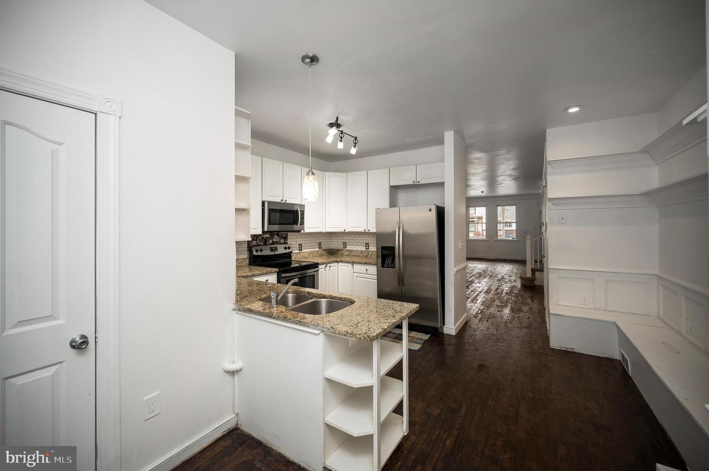 1712 WASHINGTON AVE, FREDERICKSBURG, Virginia 22401, 4 Bedrooms Bedrooms, ,3 BathroomsBathrooms,Residential,For sale,1712 WASHINGTON AVE,VAFB2009652 MLS # VAFB2009652