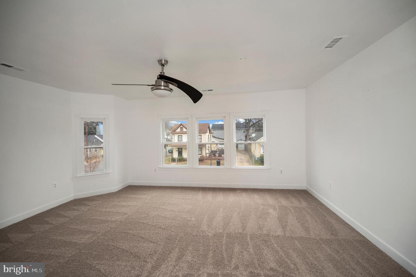 1712 WASHINGTON AVE, FREDERICKSBURG, Virginia 22401, 4 Bedrooms Bedrooms, ,3 BathroomsBathrooms,Residential,For sale,1712 WASHINGTON AVE,VAFB2009652 MLS # VAFB2009652