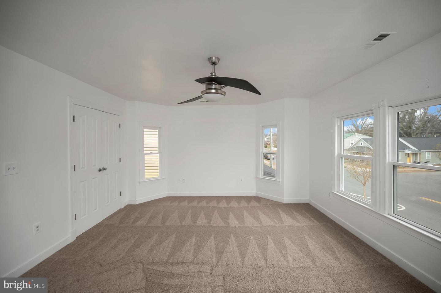 1712 WASHINGTON AVE, FREDERICKSBURG, Virginia 22401, 4 Bedrooms Bedrooms, ,3 BathroomsBathrooms,Residential,For sale,1712 WASHINGTON AVE,VAFB2009652 MLS # VAFB2009652