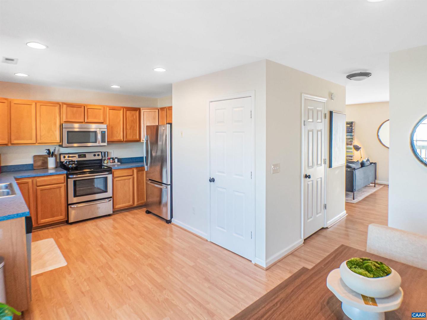 117 HARTFORD CT, CHARLOTTESVILLE, Virginia 22902, 3 Bedrooms Bedrooms, ,2 BathroomsBathrooms,Residential,For sale,117 HARTFORD CT,673222 MLS # 673222 117 HARTFORD CT, CHARLOTTESVILLE, Virginia 22902, 3 Bedrooms Bedrooms, ,2 BathroomsBathrooms,Residential,For sale,117 HARTFORD CT,673222 MLS # 673222