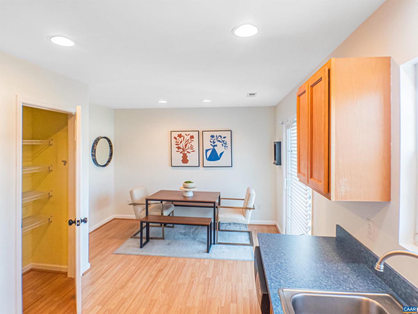 117 HARTFORD CT, CHARLOTTESVILLE, Virginia 22902, 3 Bedrooms Bedrooms, ,2 BathroomsBathrooms,Residential,For sale,117 HARTFORD CT,673222 MLS # 673222 117 HARTFORD CT, CHARLOTTESVILLE, Virginia 22902, 3 Bedrooms Bedrooms, ,2 BathroomsBathrooms,Residential,For sale,117 HARTFORD CT,673222 MLS # 673222