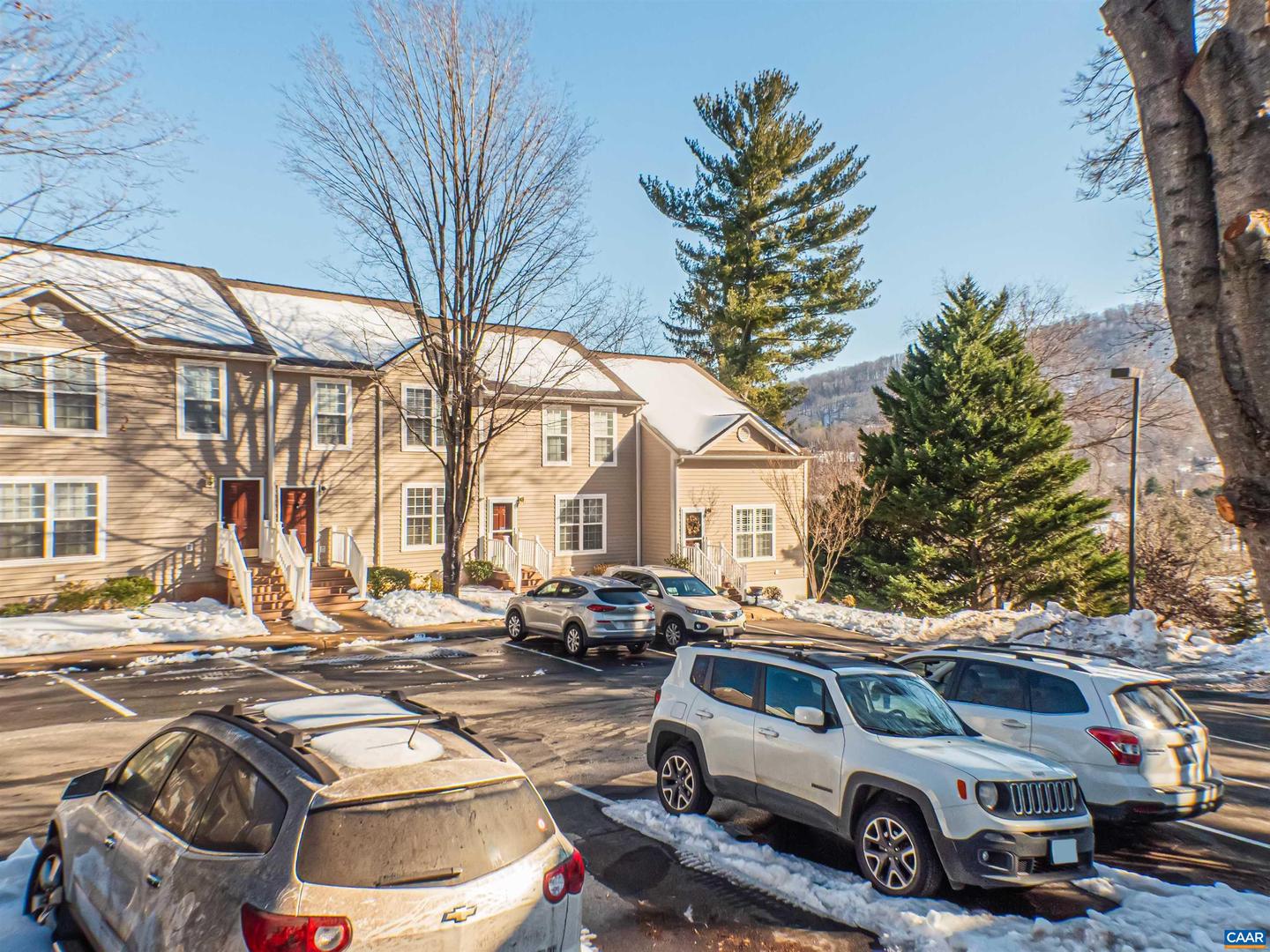 117 HARTFORD CT, CHARLOTTESVILLE, Virginia 22902, 3 Bedrooms Bedrooms, ,2 BathroomsBathrooms,Residential,For sale,117 HARTFORD CT,673222 MLS # 673222 117 HARTFORD CT, CHARLOTTESVILLE, Virginia 22902, 3 Bedrooms Bedrooms, ,2 BathroomsBathrooms,Residential,For sale,117 HARTFORD CT,673222 MLS # 673222