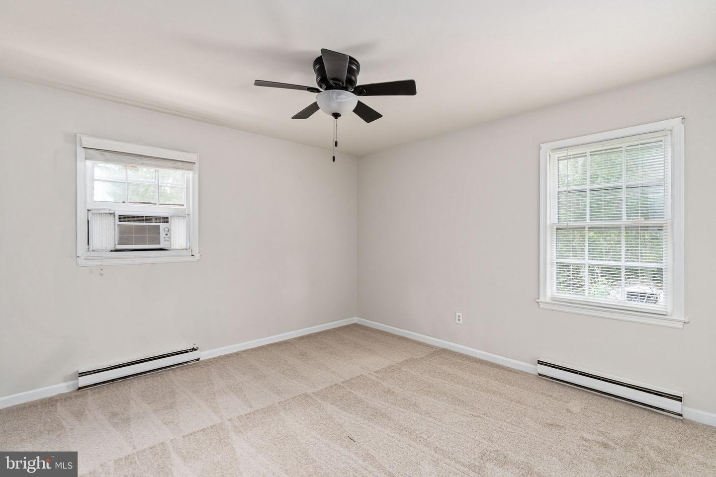 14208 SPRINGFIELD LN, KING GEORGE, Virginia 22485, 3 Bedrooms Bedrooms, ,1 BathroomBathrooms,Residential,For sale,14208 SPRINGFIELD LN,VAKG2007640 MLS # VAKG2007640