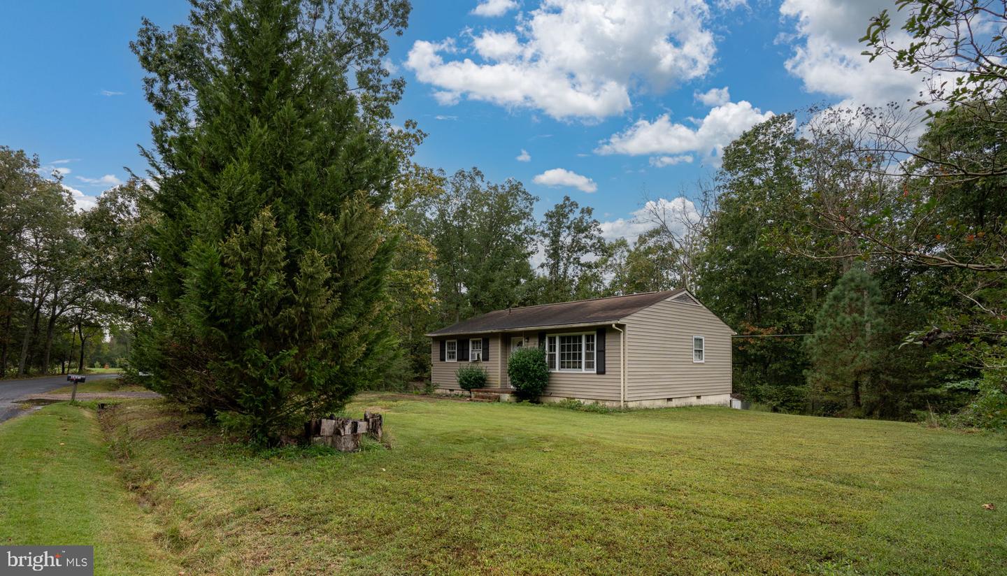 14208 SPRINGFIELD LN, KING GEORGE, Virginia 22485, 3 Bedrooms Bedrooms, ,1 BathroomBathrooms,Residential,For sale,14208 SPRINGFIELD LN,VAKG2007640 MLS # VAKG2007640