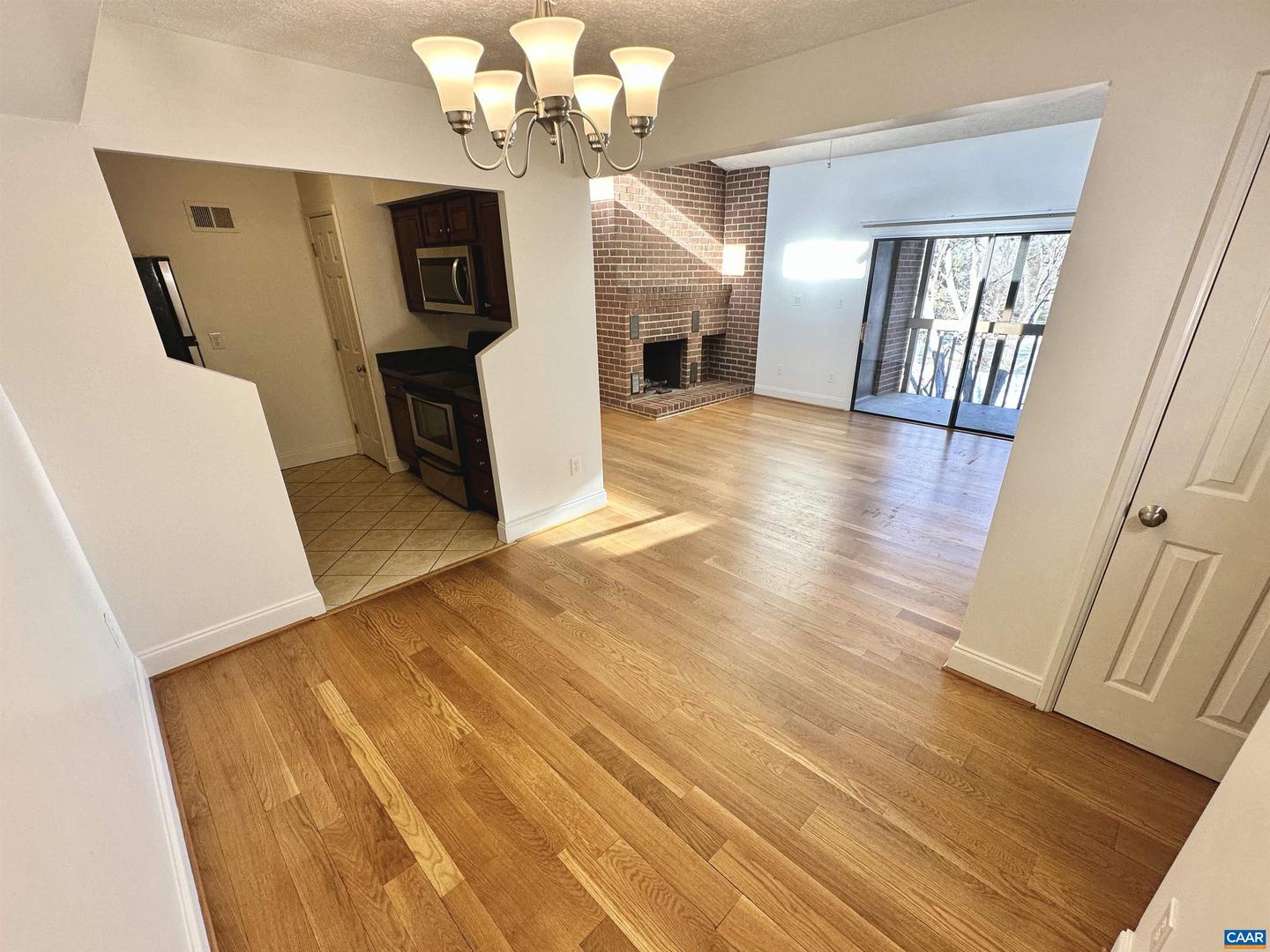 104 TURTLE CREEK RD #9, CHARLOTTESVILLE, Virginia 22901, 2 Bedrooms Bedrooms, ,2 BathroomsBathrooms,Residential,For sale,104 TURTLE CREEK RD #9,673225 MLS # 673225 104 TURTLE CREEK RD #9, CHARLOTTESVILLE, Virginia 22901, 2 Bedrooms Bedrooms, ,2 BathroomsBathrooms,Residential,For sale,104 TURTLE CREEK RD #9,673225 MLS # 673225