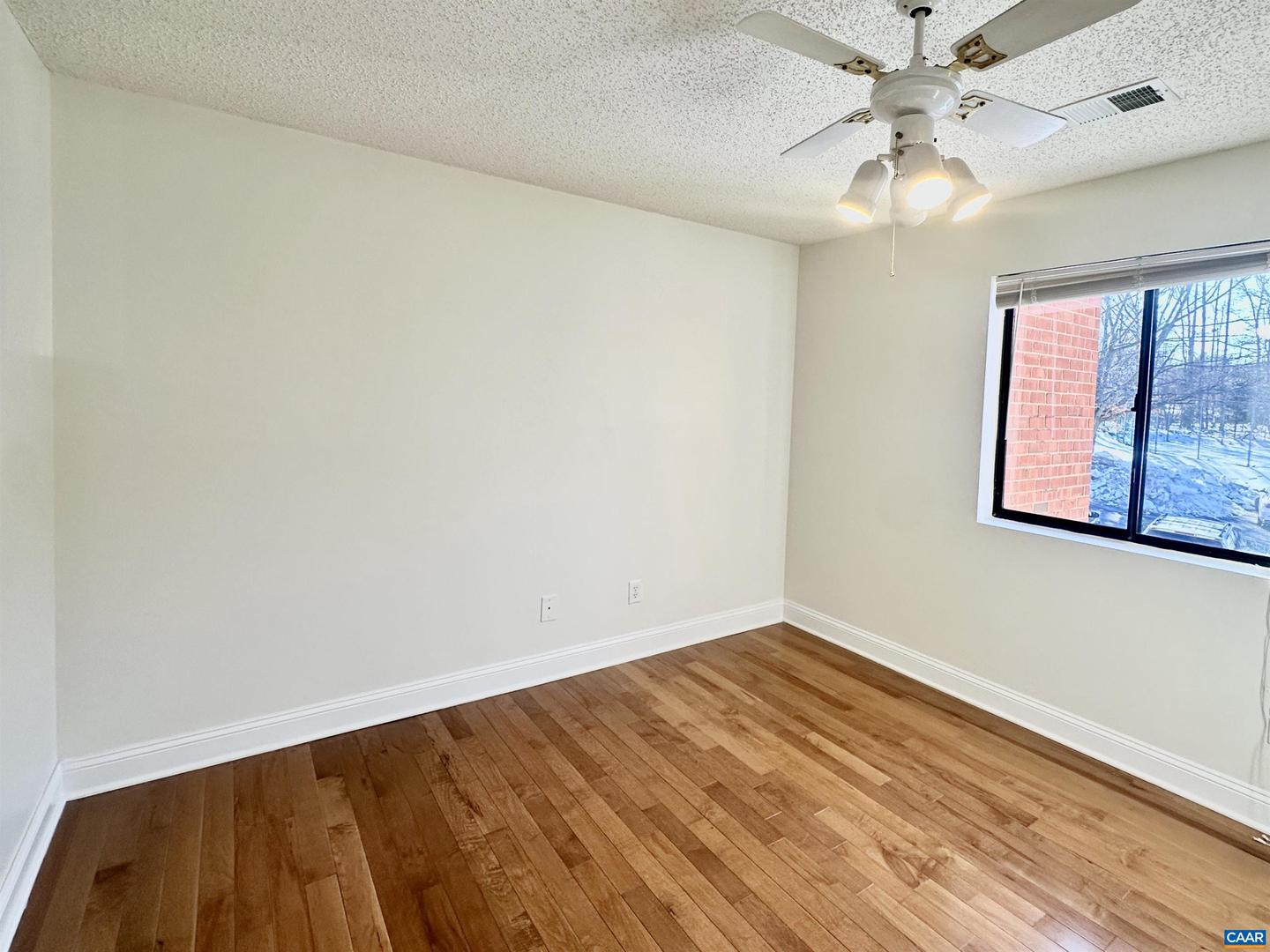 101 TURTLE CREEK RD #5, CHARLOTTESVILLE, Virginia 22901, 2 Bedrooms Bedrooms, ,2 BathroomsBathrooms,Residential,For sale,101 TURTLE CREEK RD #5,673227 MLS # 673227 101 TURTLE CREEK RD #5, CHARLOTTESVILLE, Virginia 22901, 2 Bedrooms Bedrooms, ,2 BathroomsBathrooms,Residential,For sale,101 TURTLE CREEK RD #5,673227 MLS # 673227