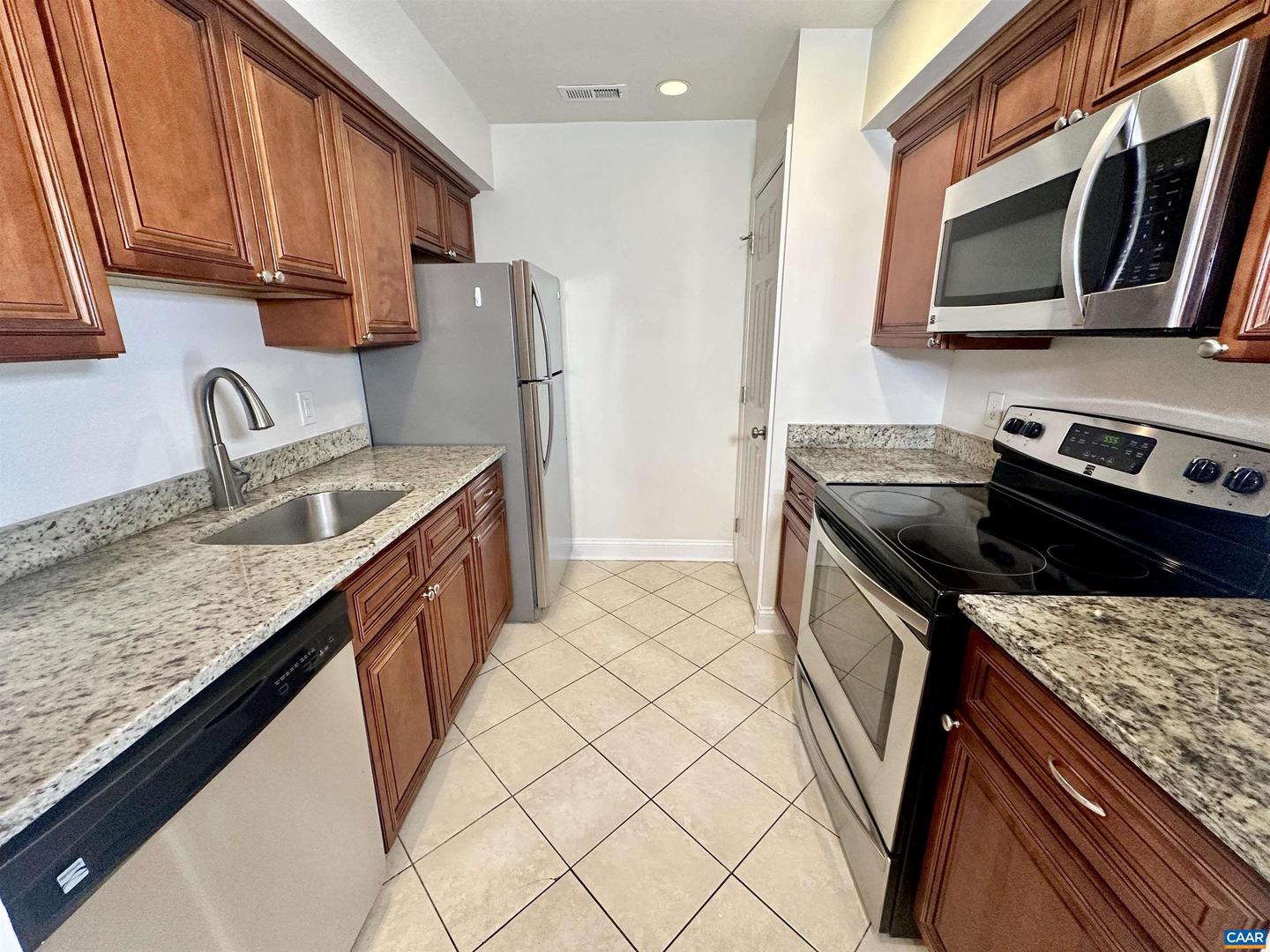 101 TURTLE CREEK RD #5, CHARLOTTESVILLE, Virginia 22901, 2 Bedrooms Bedrooms, ,2 BathroomsBathrooms,Residential,For sale,101 TURTLE CREEK RD #5,673227 MLS # 673227 101 TURTLE CREEK RD #5, CHARLOTTESVILLE, Virginia 22901, 2 Bedrooms Bedrooms, ,2 BathroomsBathrooms,Residential,For sale,101 TURTLE CREEK RD #5,673227 MLS # 673227