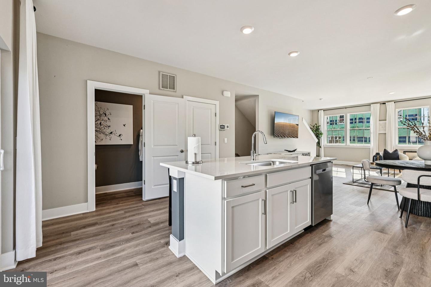 1813 HARVEST DR, WINCHESTER, Virginia 22601, 4 Bedrooms Bedrooms, ,3 BathroomsBathrooms,Residential,For sale,1813 HARVEST DR,VAWI2009964 MLS # VAWI2009964