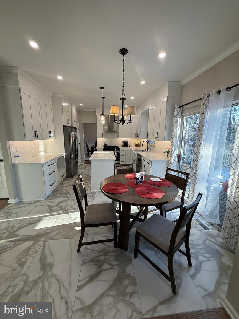 30 WESTHAMPTON CT, STAFFORD, Virginia 22554, 5 Bedrooms Bedrooms, ,3 BathroomsBathrooms,Residential,For sale,30 WESTHAMPTON CT,VAST2045988 MLS # VAST2045988