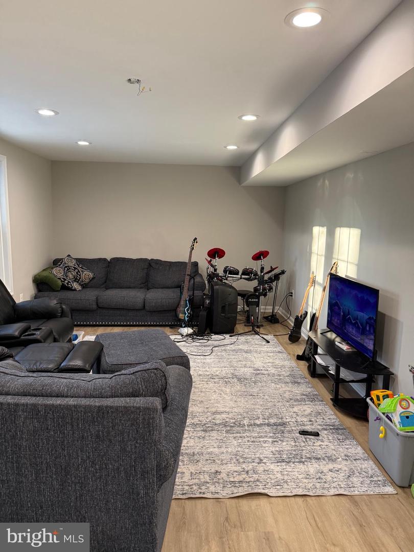 30 WESTHAMPTON CT, STAFFORD, Virginia 22554, 5 Bedrooms Bedrooms, ,3 BathroomsBathrooms,Residential,For sale,30 WESTHAMPTON CT,VAST2045988 MLS # VAST2045988