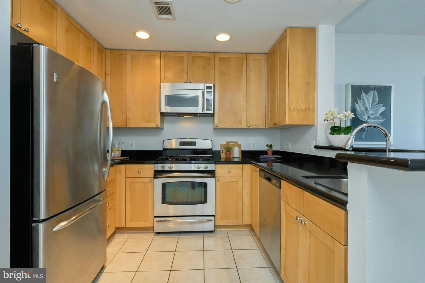 3650 S GLEBE RD S #454, ARLINGTON, Virginia 22202, 2 Bedrooms Bedrooms, ,2 BathroomsBathrooms,Residential,For sale,3650 S GLEBE RD S #454,VAAR2068830 MLS # VAAR2068830