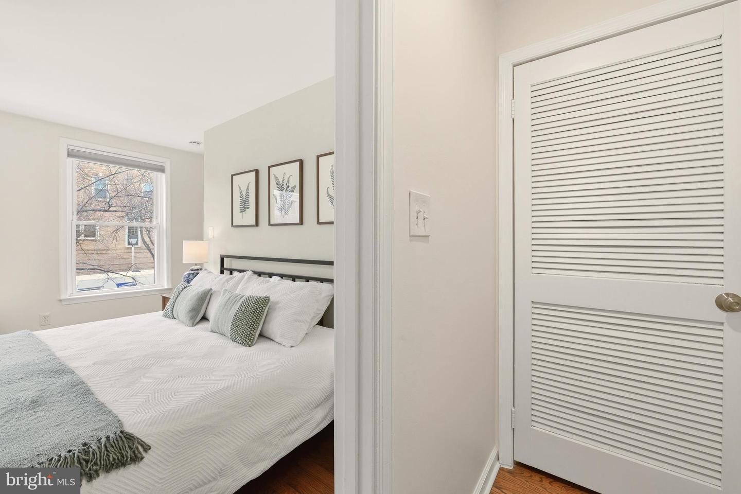 1035 N STAFFORD ST, ARLINGTON, Virginia 22201, 3 Bedrooms Bedrooms, ,2 BathroomsBathrooms,Residential,For sale,1035 N STAFFORD ST,VAAR2068832 MLS # VAAR2068832