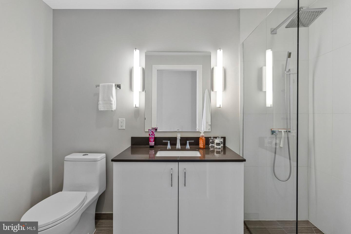 88 V ST SW #801, WASHINGTON, District Of Columbia 20024, 2 Bedrooms Bedrooms, ,2 BathroomsBathrooms,Residential,For sale,88 V ST SW #801,DCDC2245824 MLS # DCDC2245824 88 V ST SW #801, WASHINGTON, District Of Columbia 20024, 2 Bedrooms Bedrooms, ,2 BathroomsBathrooms,Residential,For sale,88 V ST SW #801,DCDC2245824 MLS # DCDC2245824