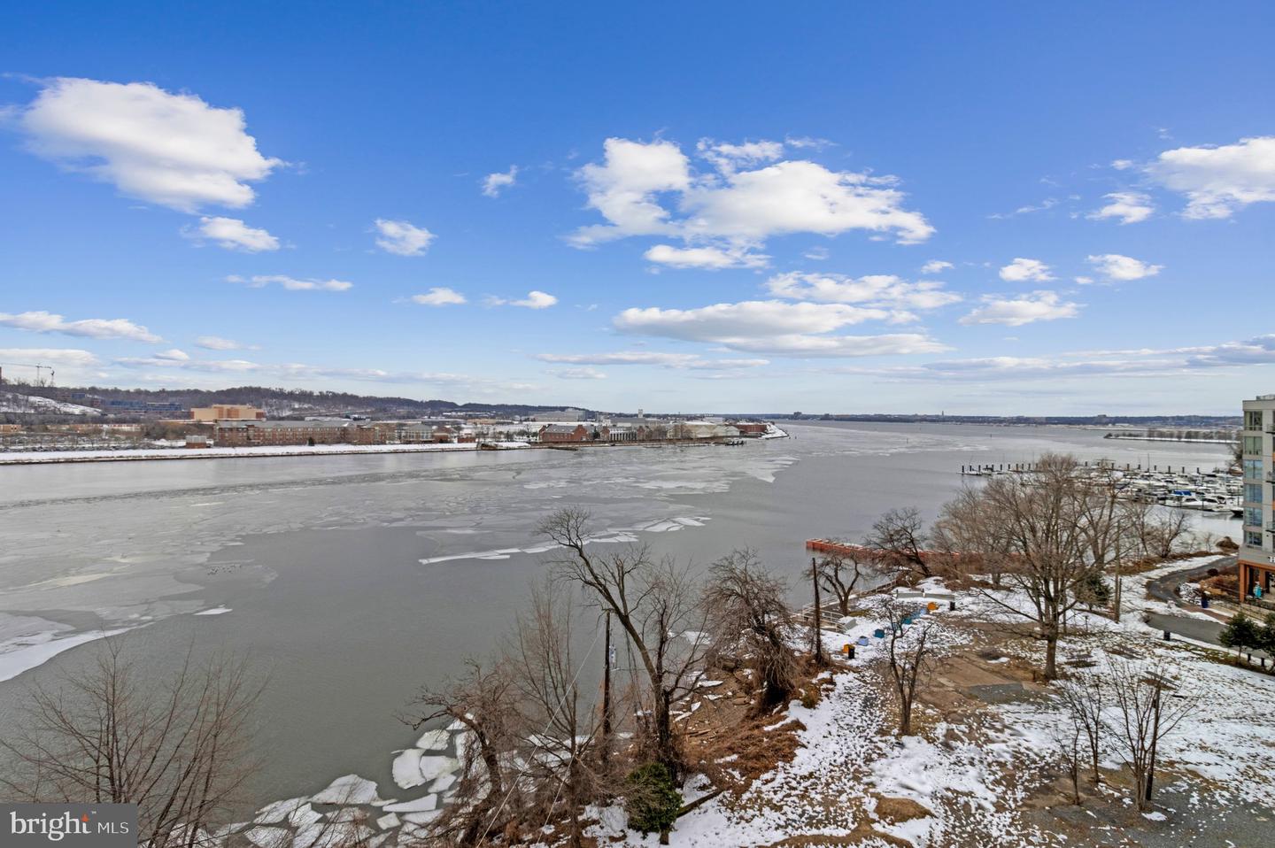 88 V ST SW #801, WASHINGTON, District Of Columbia 20024, 2 Bedrooms Bedrooms, ,2 BathroomsBathrooms,Residential,For sale,88 V ST SW #801,DCDC2245824 MLS # DCDC2245824 88 V ST SW #801, WASHINGTON, District Of Columbia 20024, 2 Bedrooms Bedrooms, ,2 BathroomsBathrooms,Residential,For sale,88 V ST SW #801,DCDC2245824 MLS # DCDC2245824