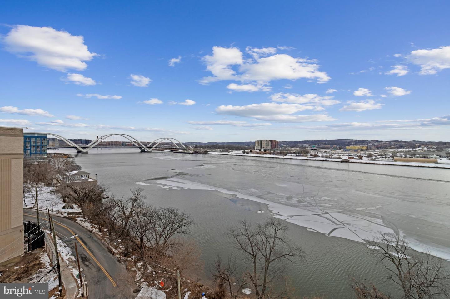 88 V ST SW #801, WASHINGTON, District Of Columbia 20024, 2 Bedrooms Bedrooms, ,2 BathroomsBathrooms,Residential,For sale,88 V ST SW #801,DCDC2245824 MLS # DCDC2245824 88 V ST SW #801, WASHINGTON, District Of Columbia 20024, 2 Bedrooms Bedrooms, ,2 BathroomsBathrooms,Residential,For sale,88 V ST SW #801,DCDC2245824 MLS # DCDC2245824