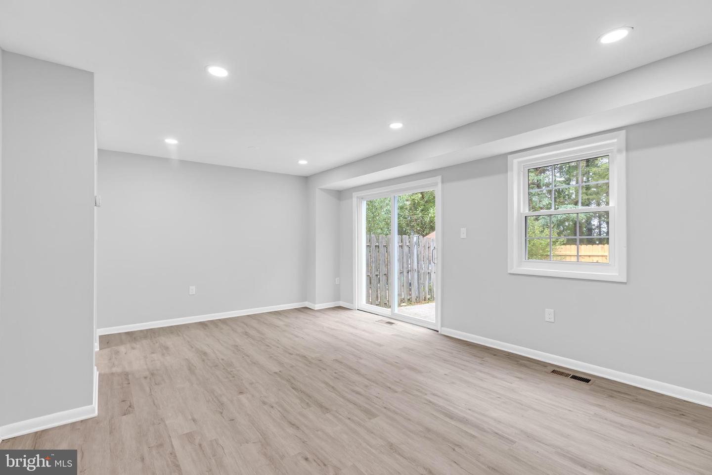 7403 LARNE LN, LORTON, Virginia 22079, 3 Bedrooms Bedrooms, 8 Rooms Rooms,2 BathroomsBathrooms,Residential,For sale,7403 LARNE LN,VAFX2278384 MLS # VAFX2278384