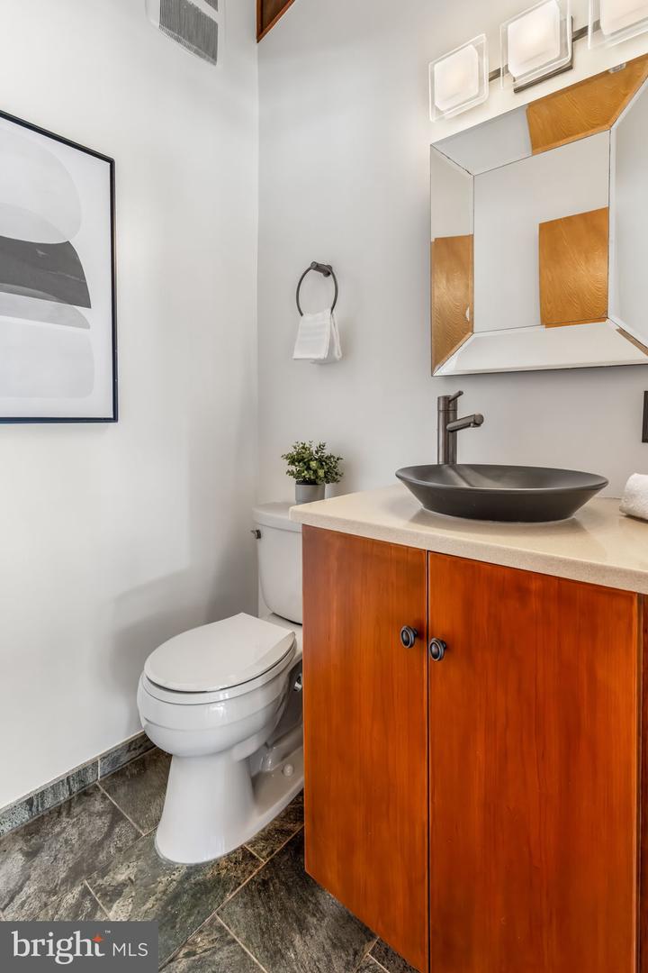 6407 RECREATION LN, FALLS CHURCH, Virginia 22041, 3 Bedrooms Bedrooms, ,2 BathroomsBathrooms,Residential,For sale,6407 RECREATION LN,VAFX2278952 MLS # VAFX2278952